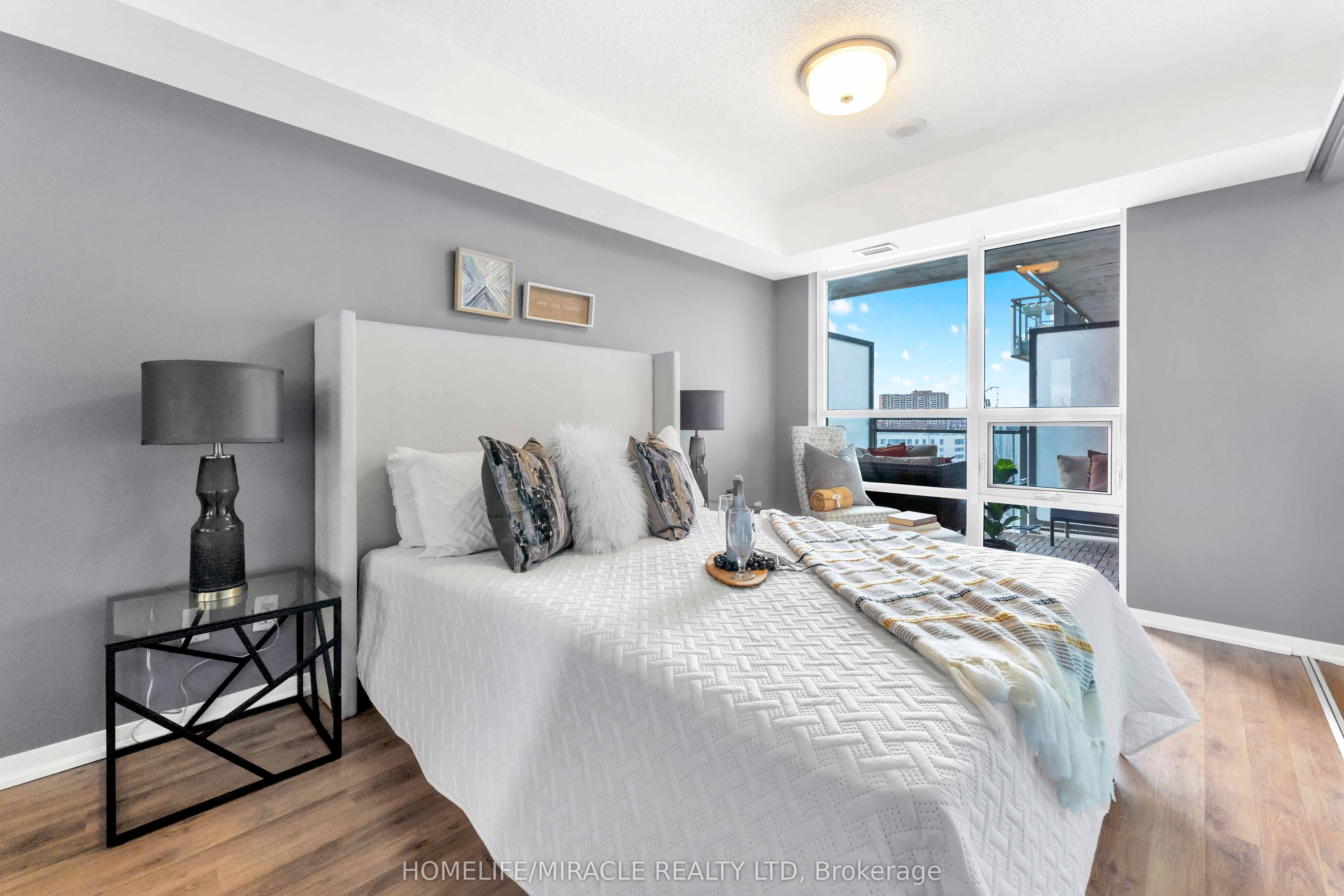 38 Joe Shuster Way, #1110