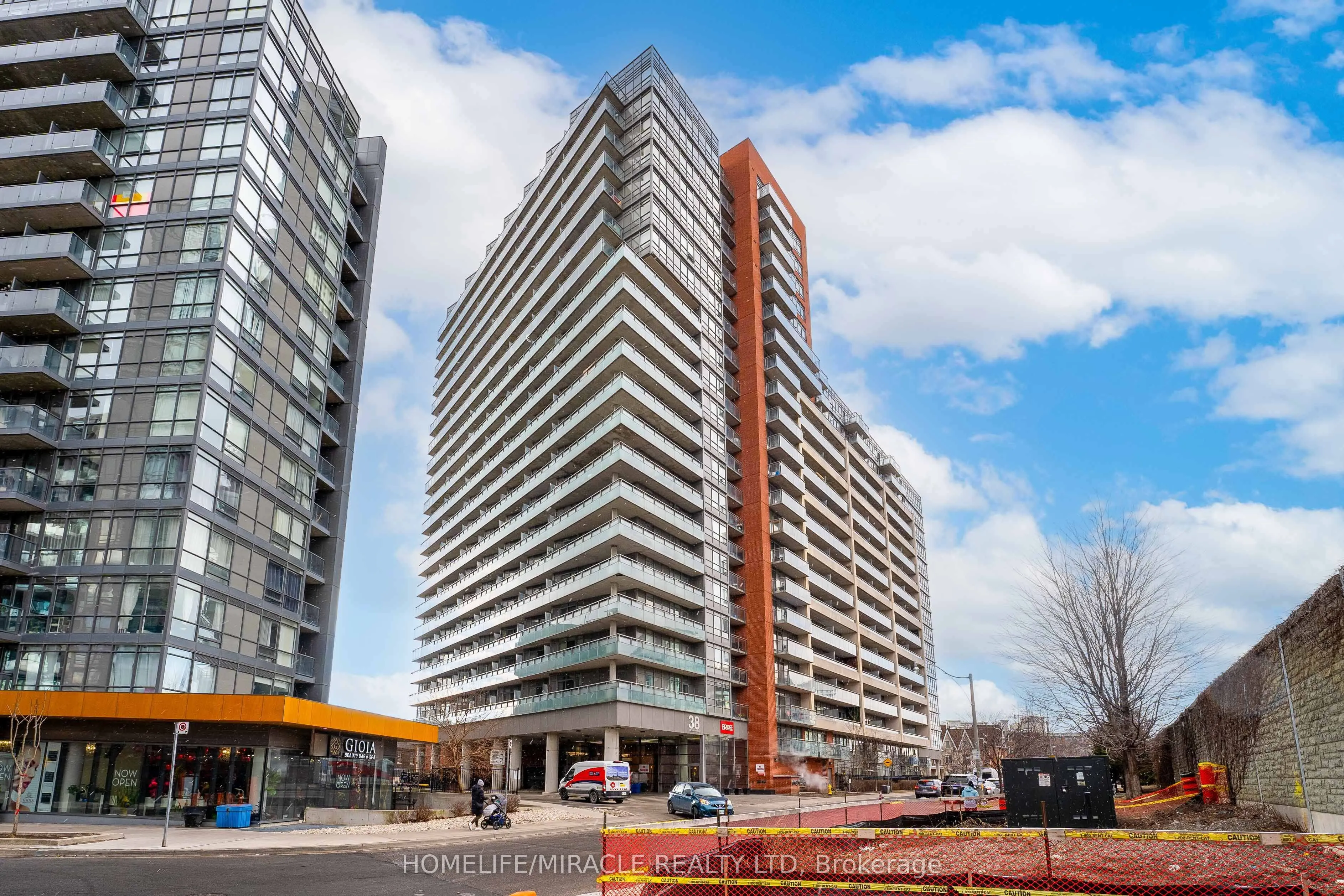 38 Joe Shuster Way, #1110