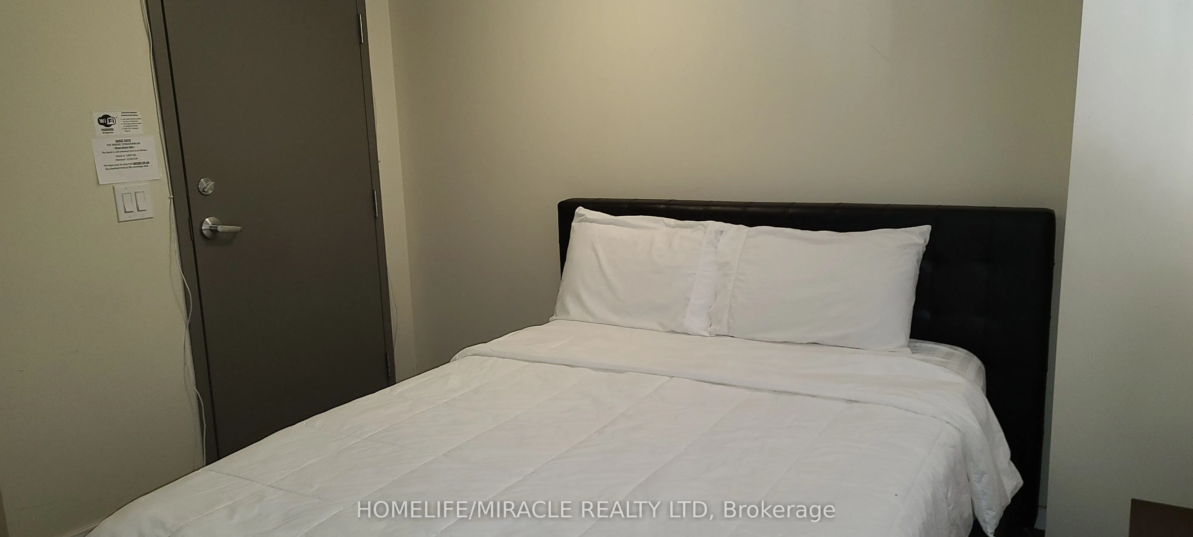 38 Joe Shuster Way, #1110