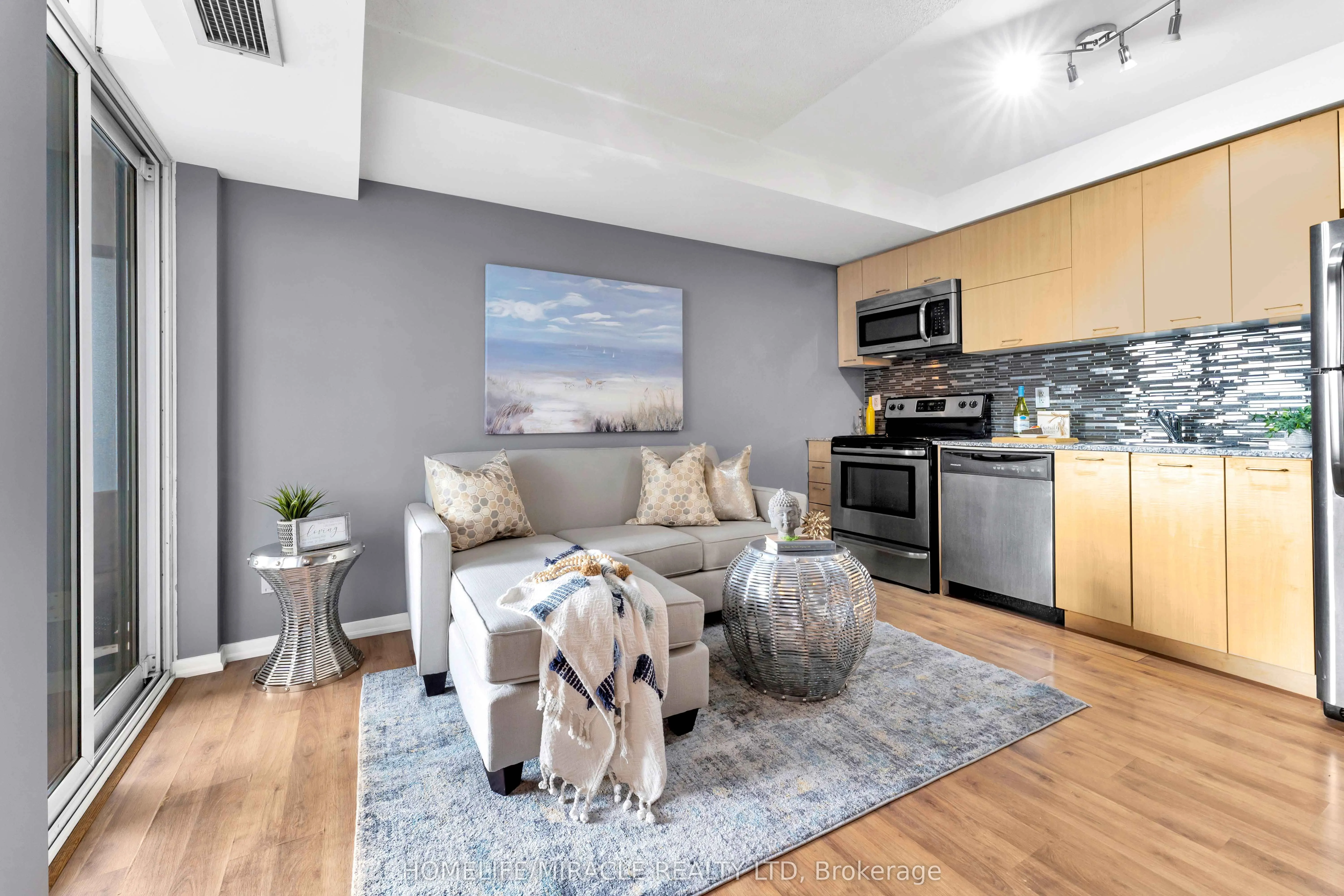 38 Joe Shuster Way, #1110