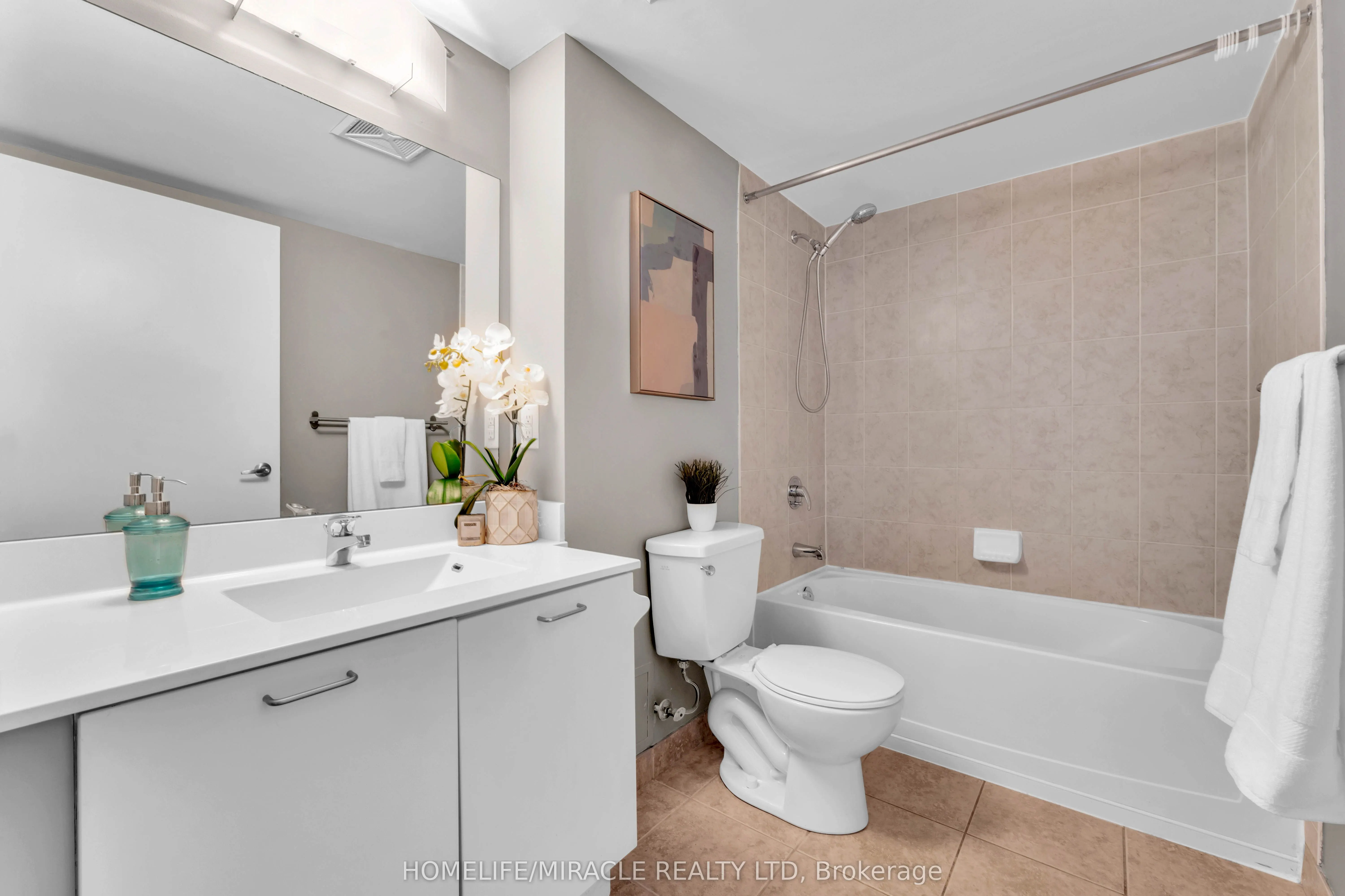 38 Joe Shuster Way, #1110