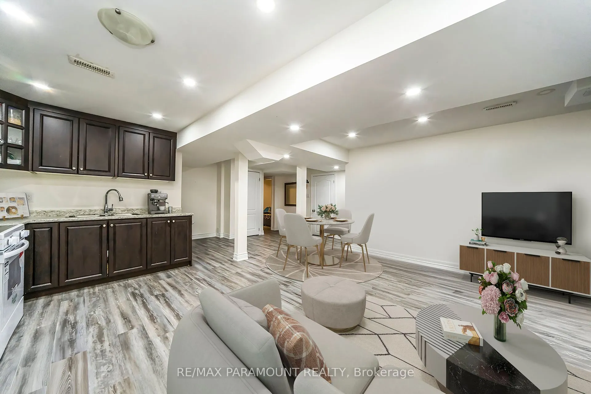 11 Moonland Road