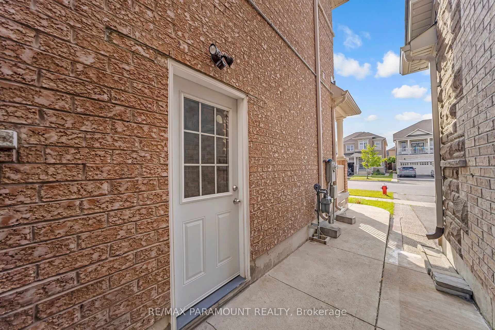 11 Moonland Road