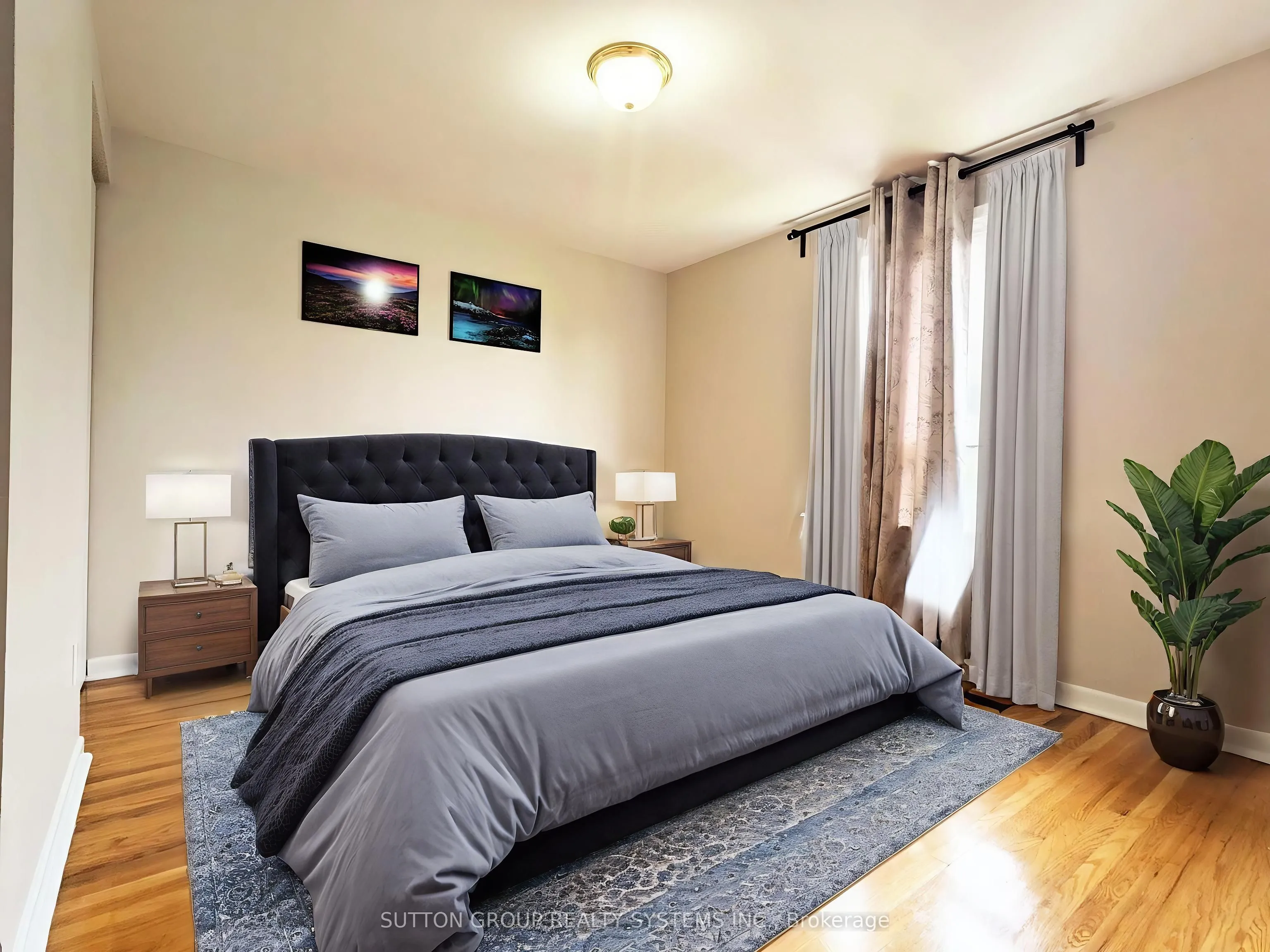 33 Earlsdale Crescent