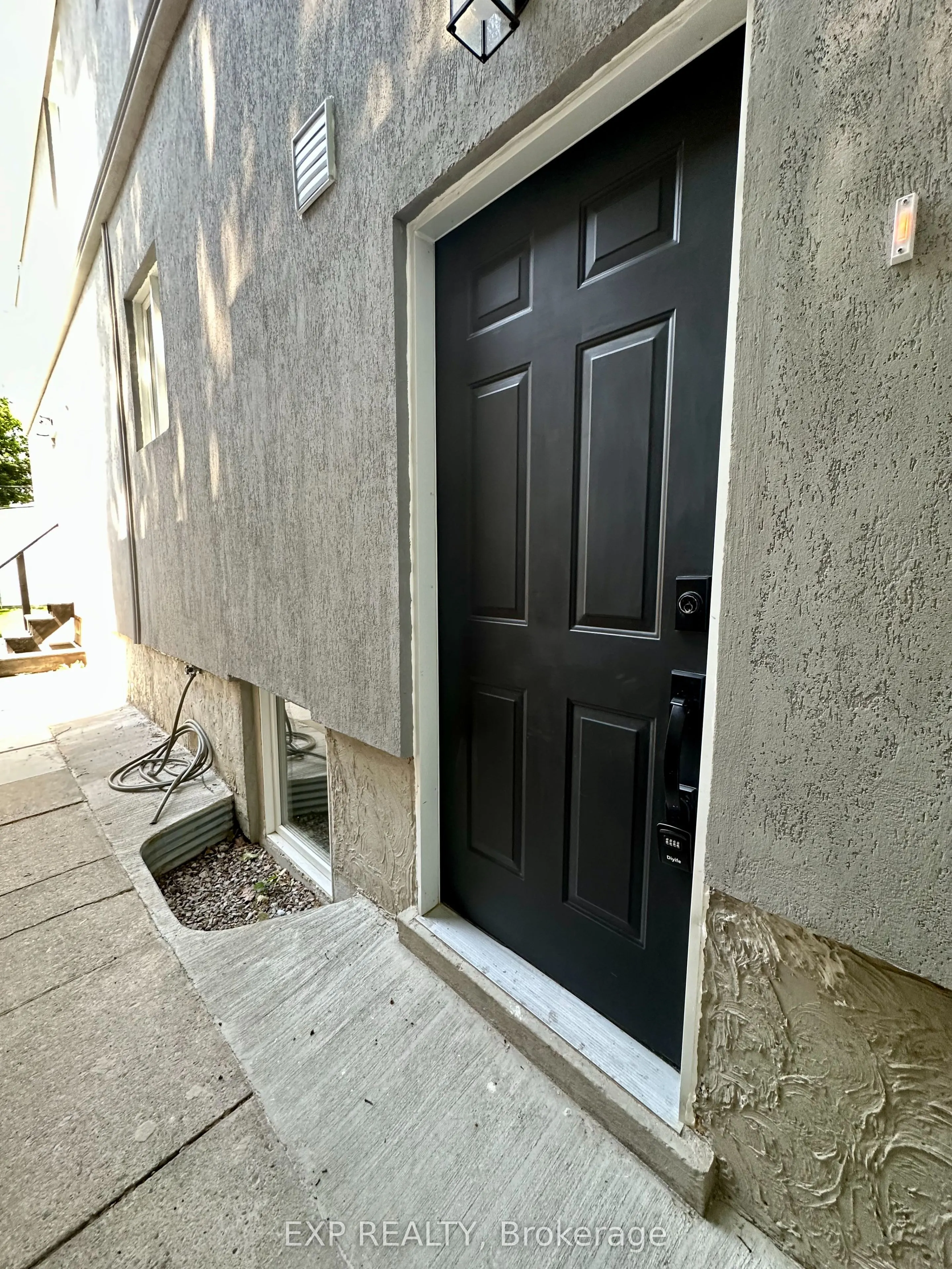 6 Lapp Street, #Basement