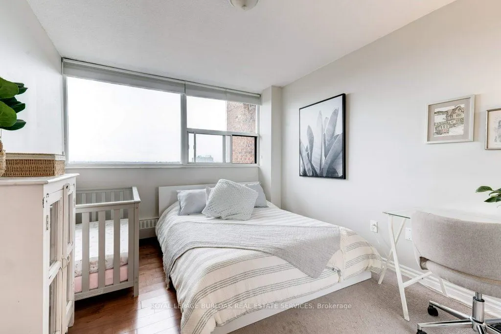 3501 Glen Erin Drive, #1009