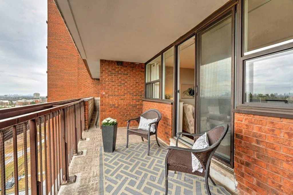 3501 Glen Erin Drive, #1009
