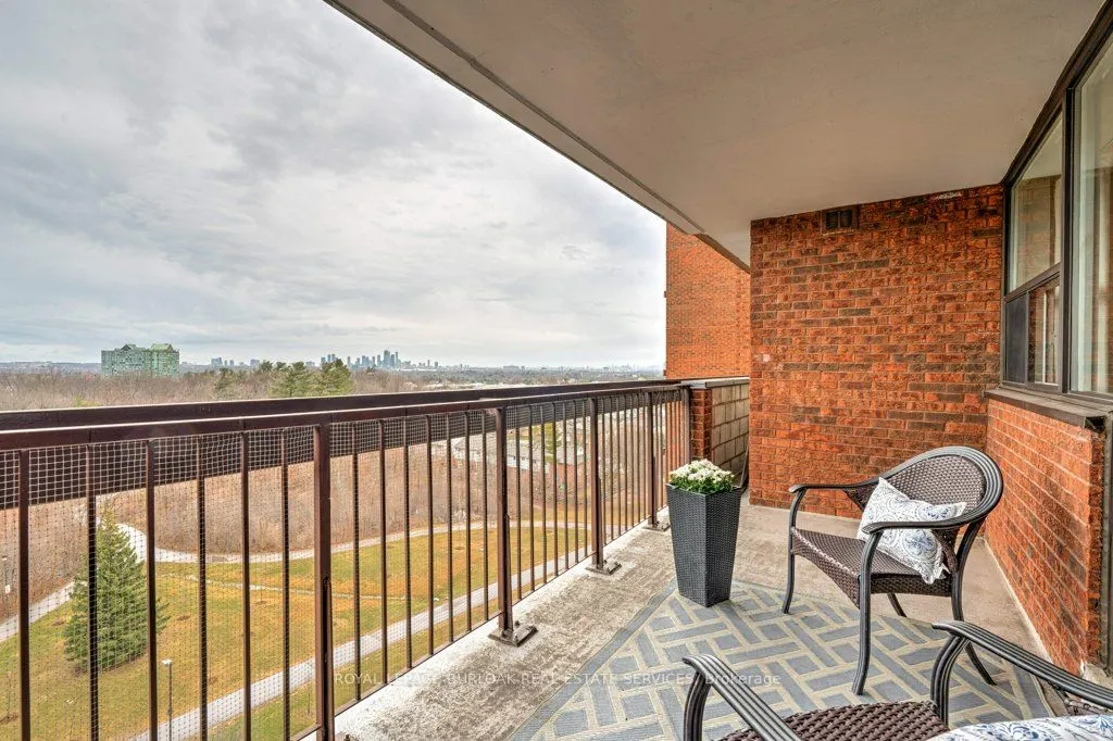 3501 Glen Erin Drive, #1009