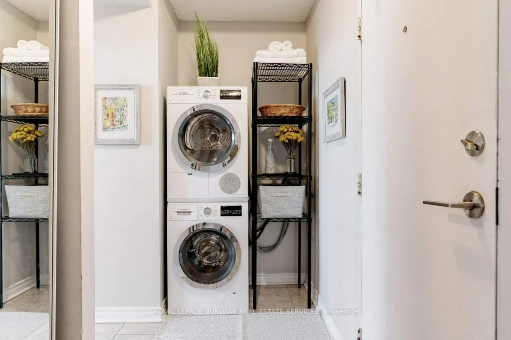 3501 Glen Erin Drive, #1009