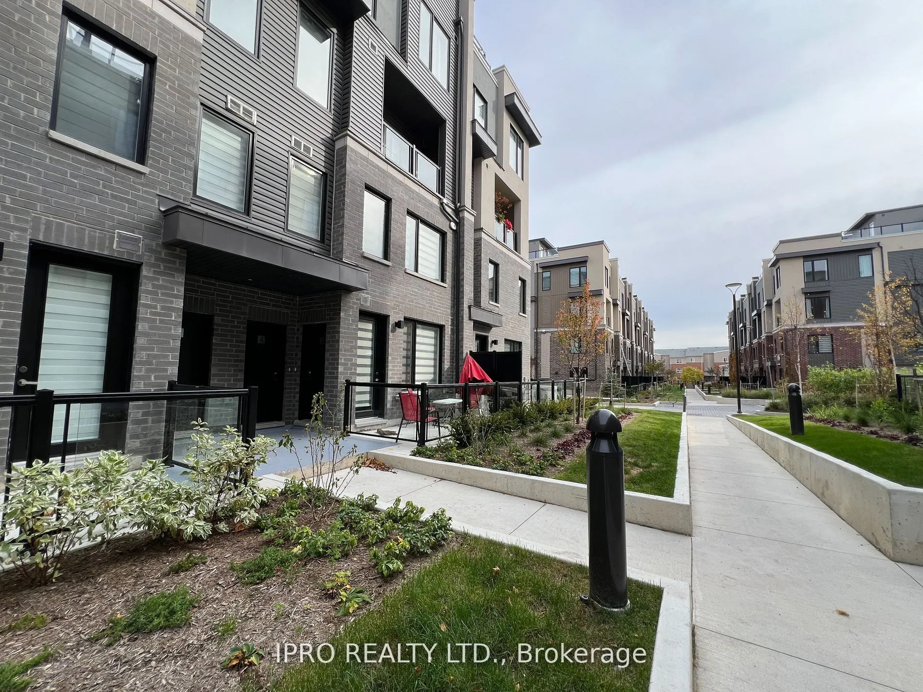 3562 Colonial Drive, #3