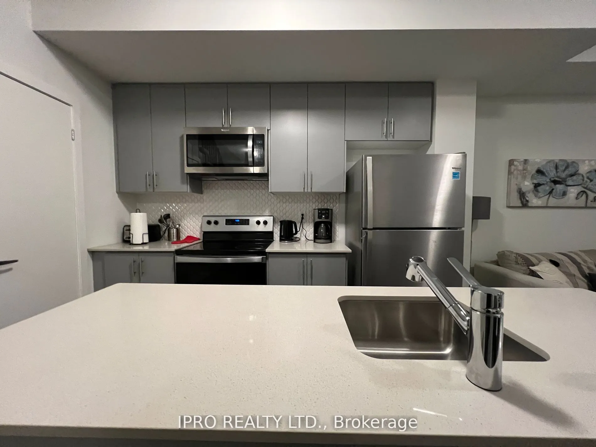 3562 Colonial Drive, #3