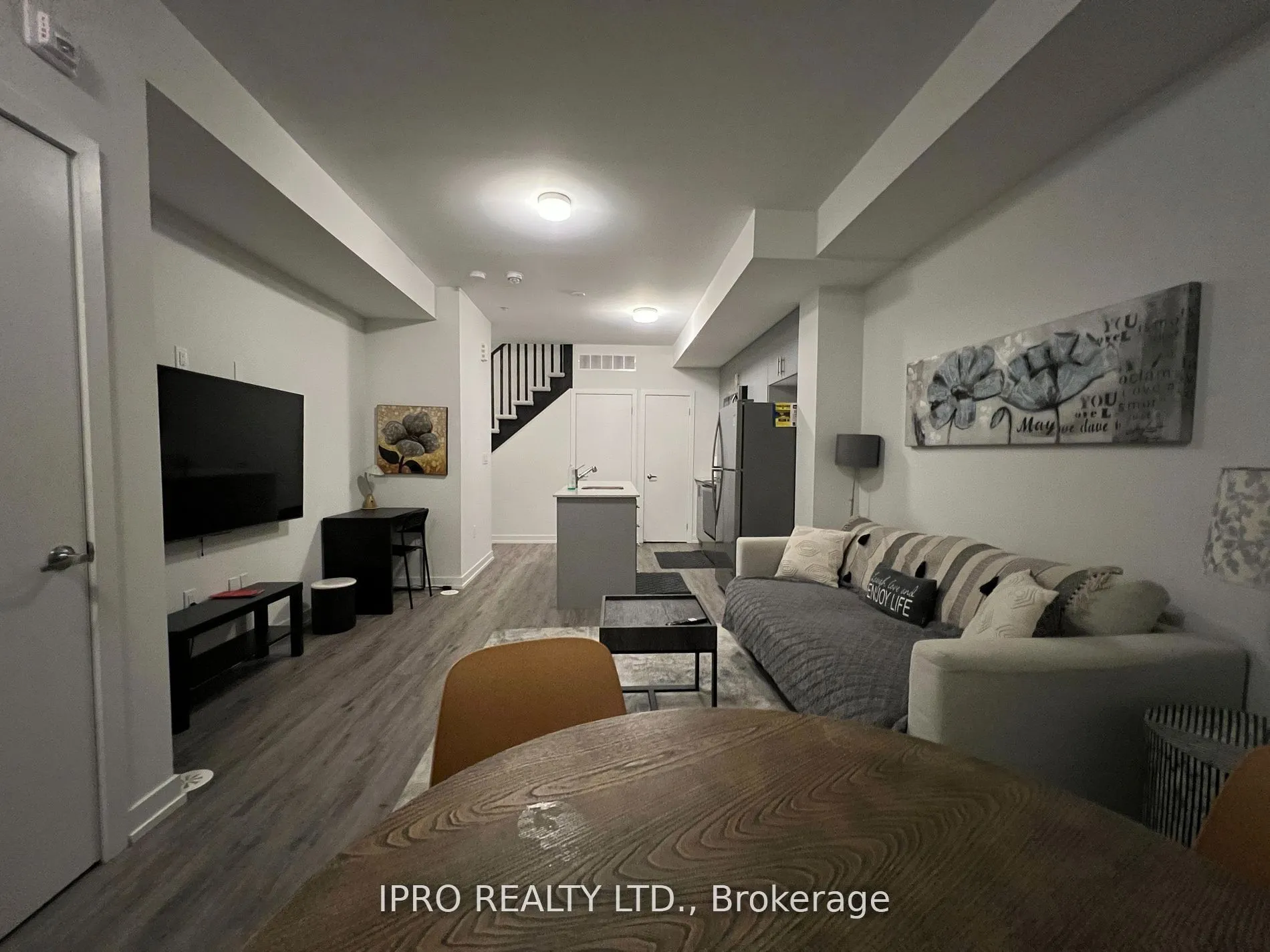 3562 Colonial Drive, #3