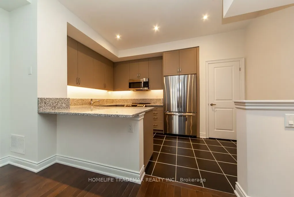40 Lunar Cres Crescent, #70
