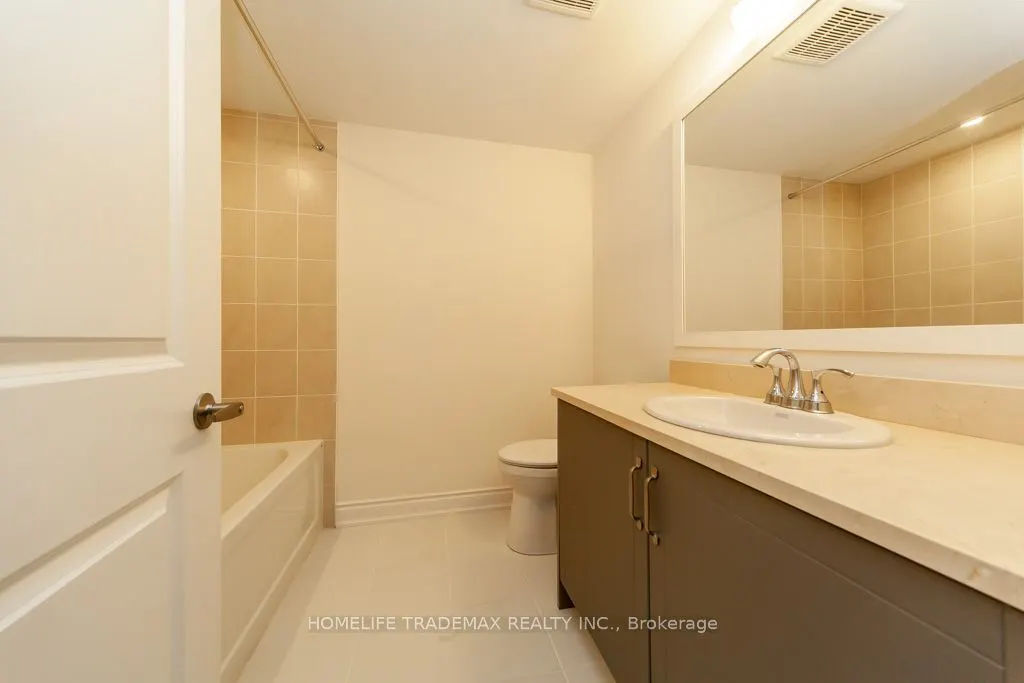 40 Lunar Cres Crescent, #70