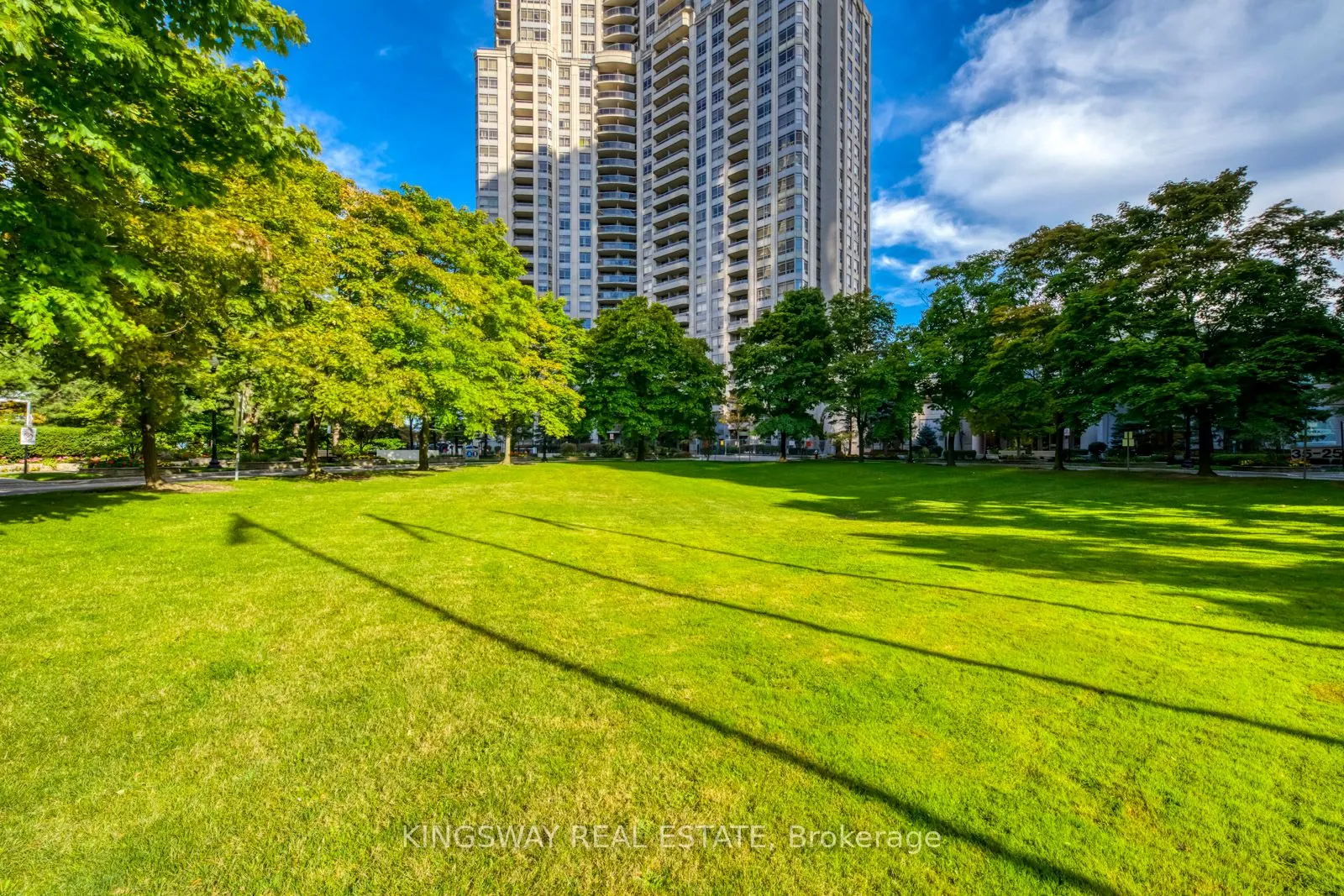 35 Kingsbridge Garden Circle, #708