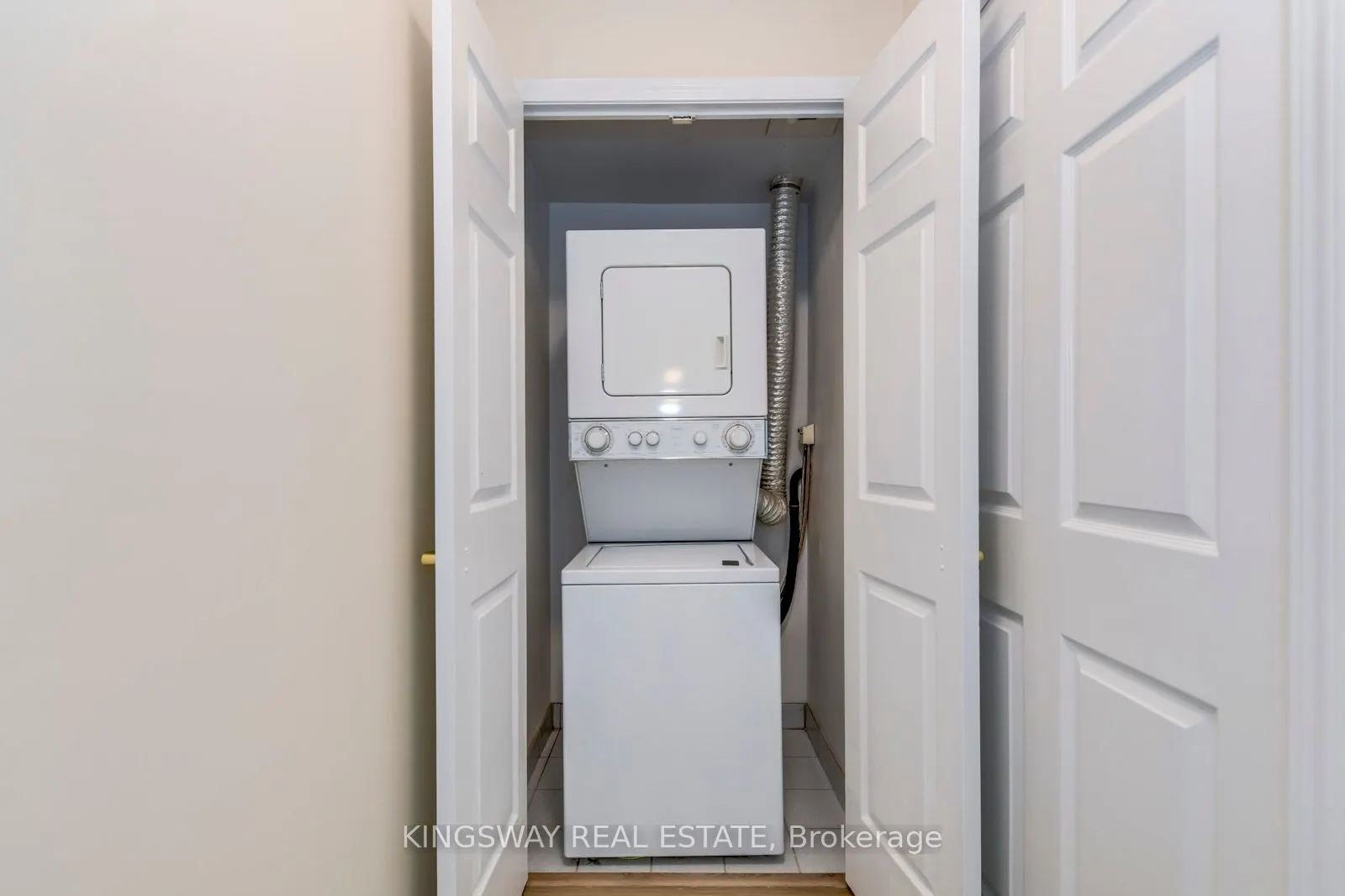 35 Kingsbridge Garden Circle, #708