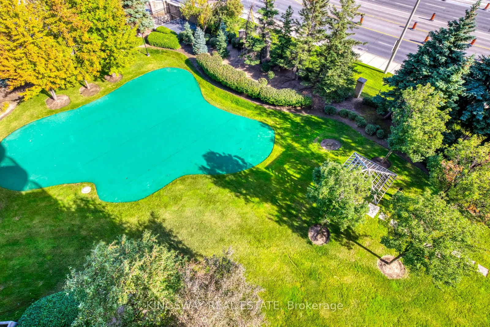 35 Kingsbridge Garden Circle, #708