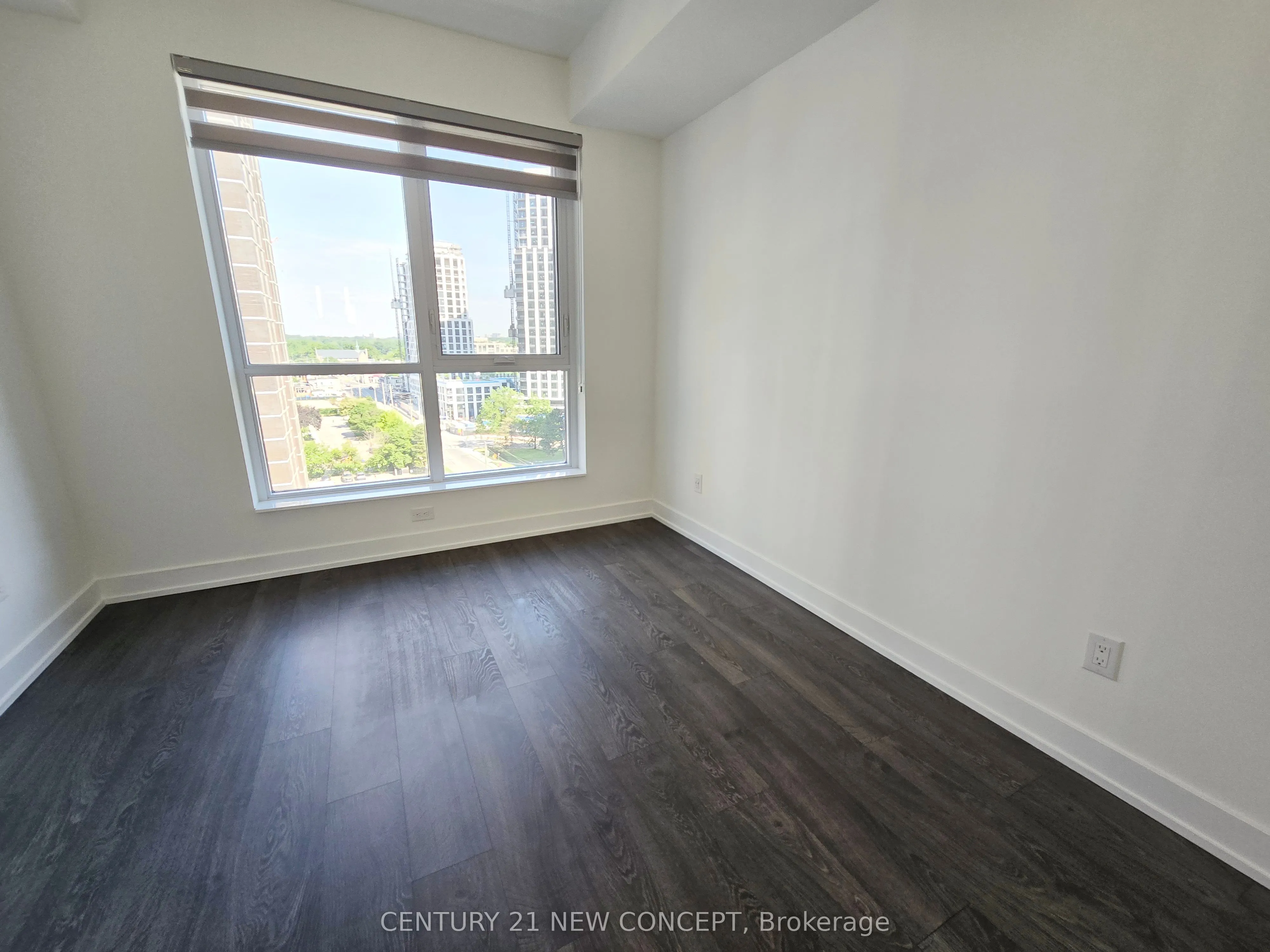5 Mabelle Avenue, #1033