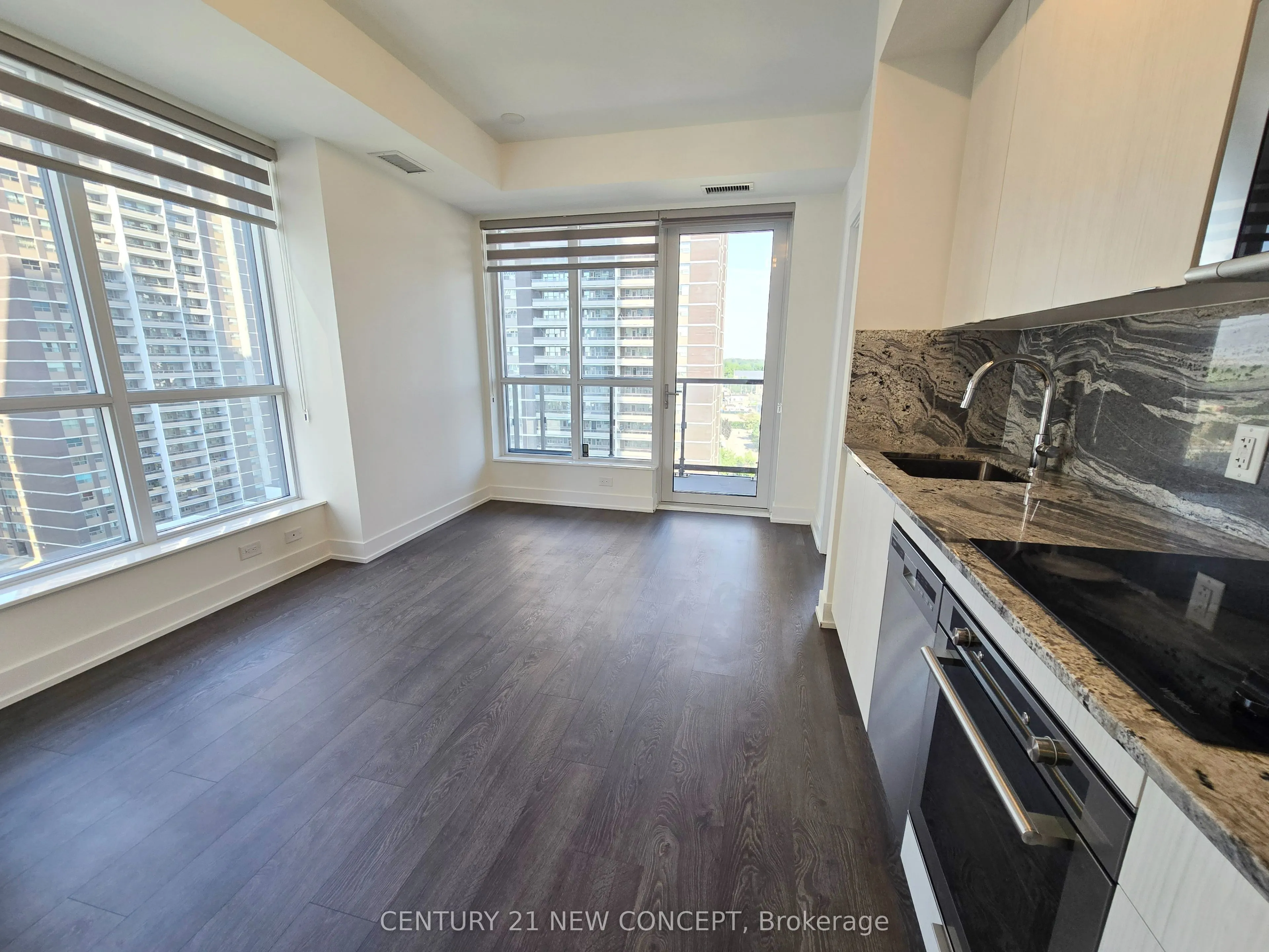5 Mabelle Avenue, #1033