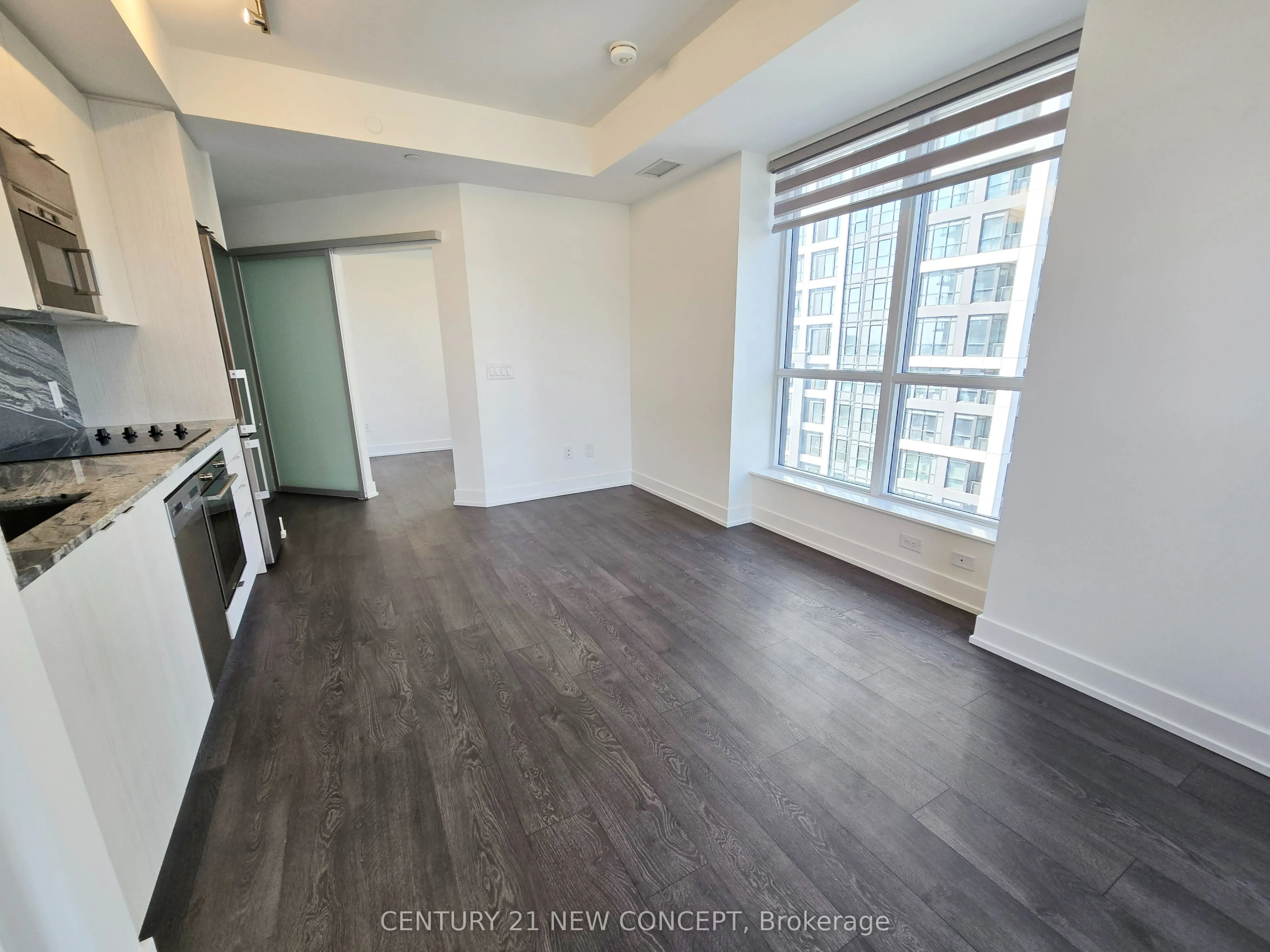 5 Mabelle Avenue, #1033