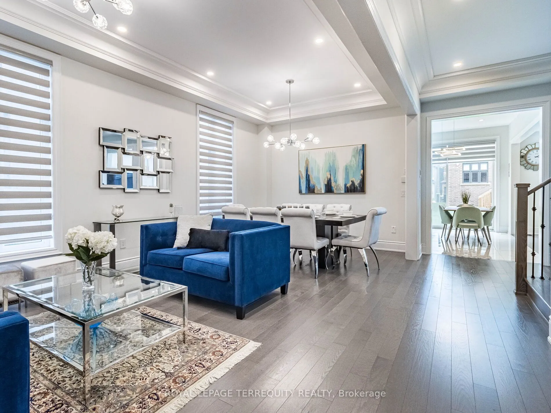 1386 Queens Plate Road