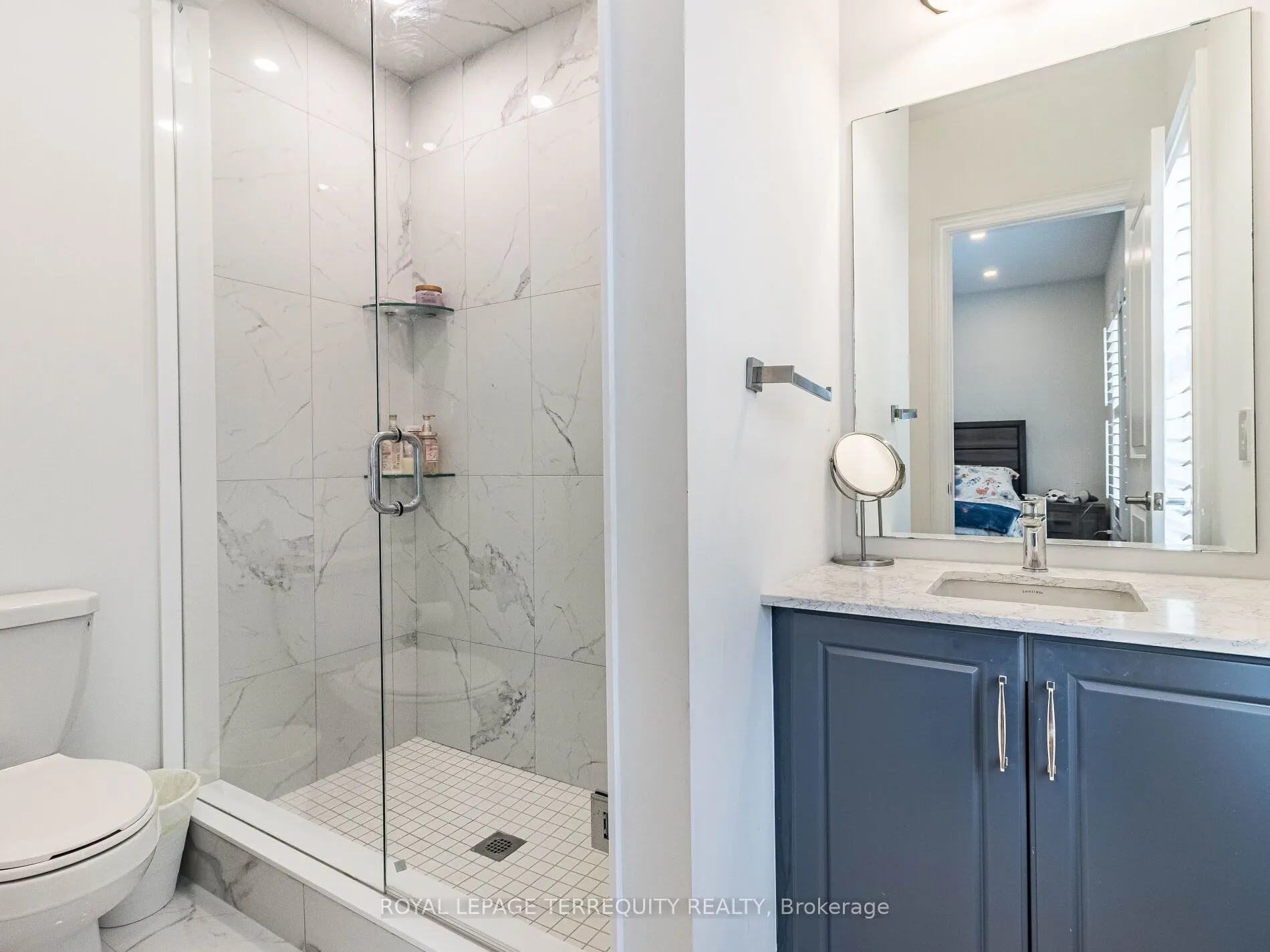 1386 Queens Plate Road