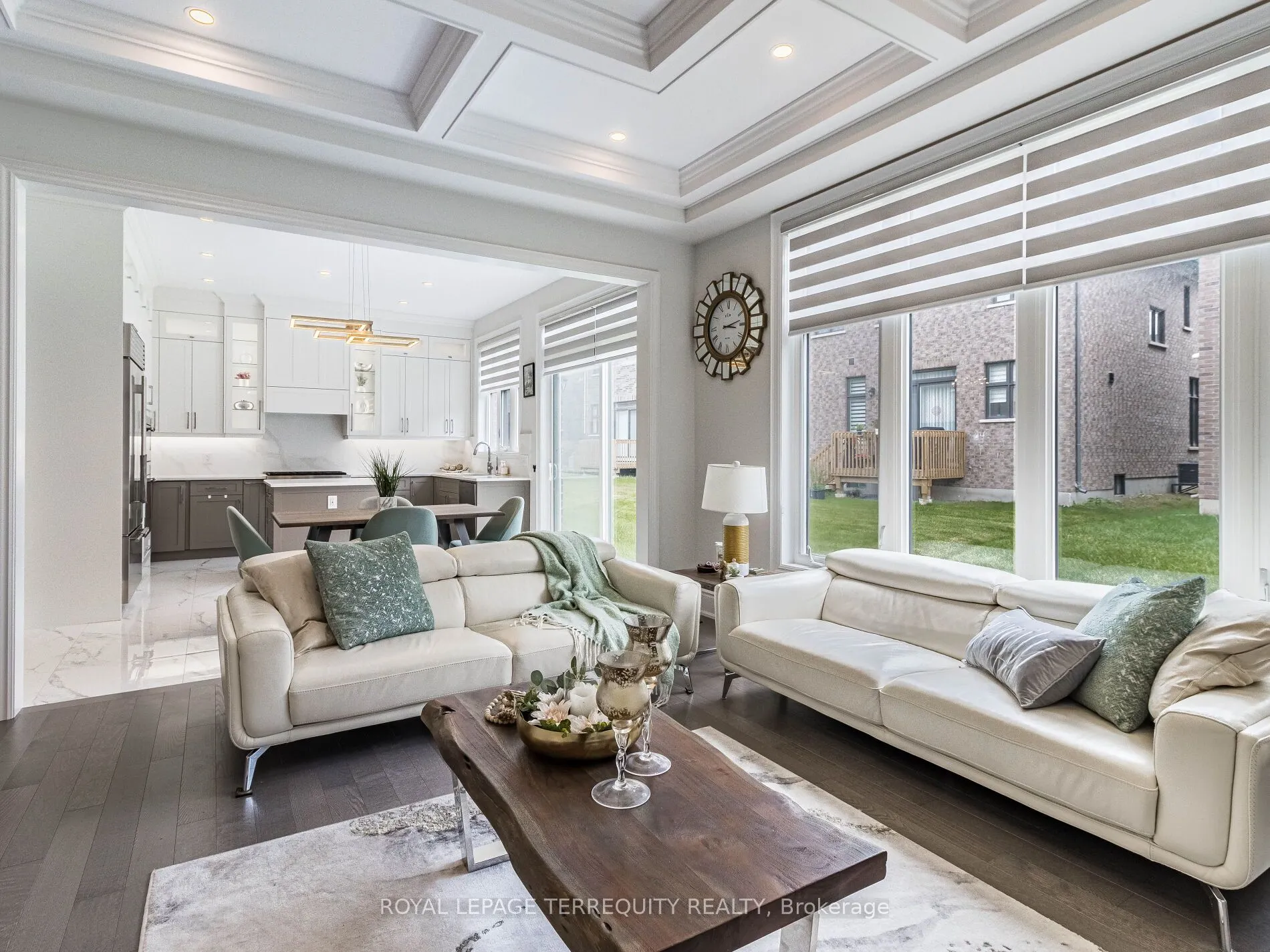 1386 Queens Plate Road