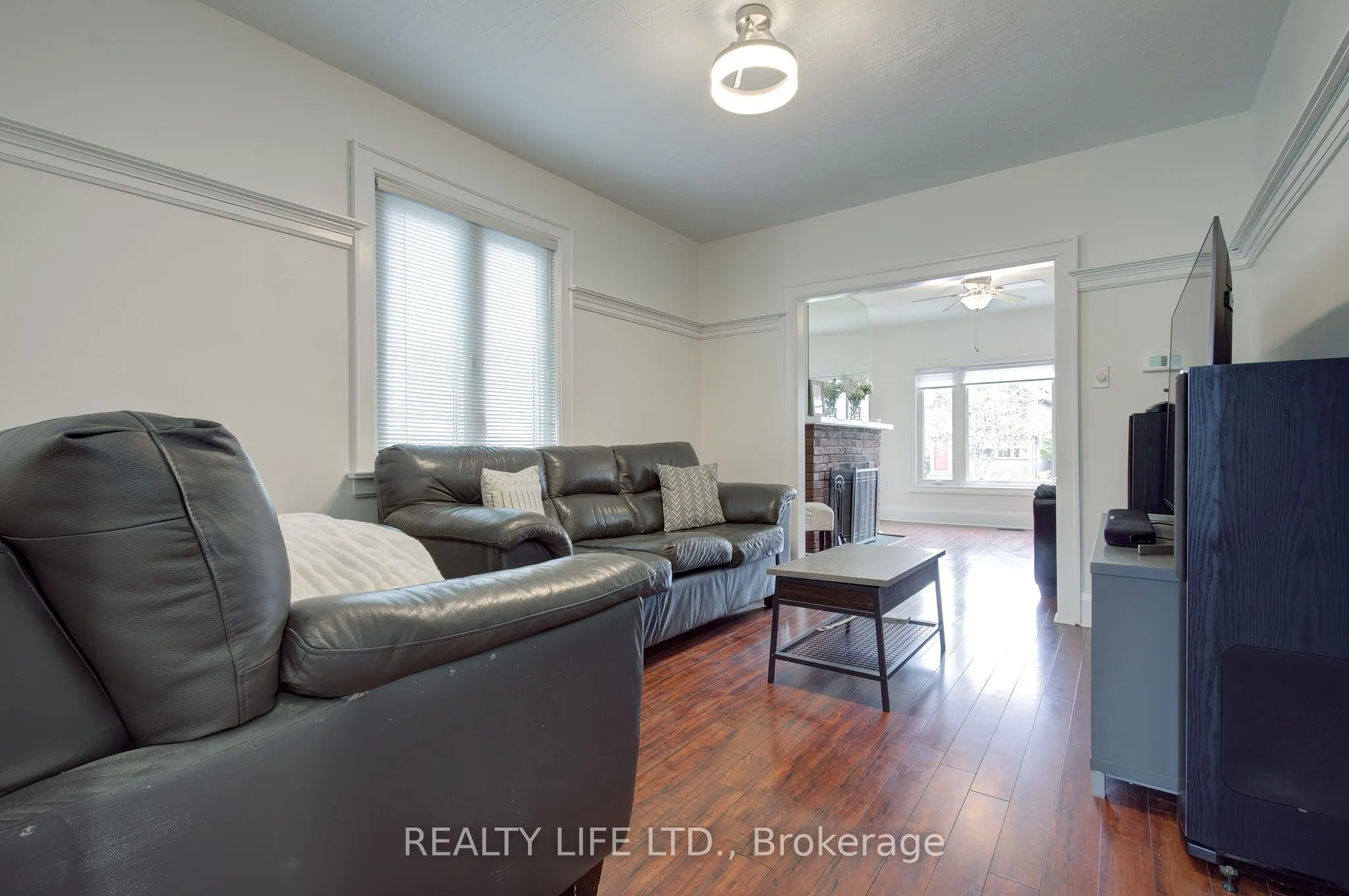 293 Melrose Street