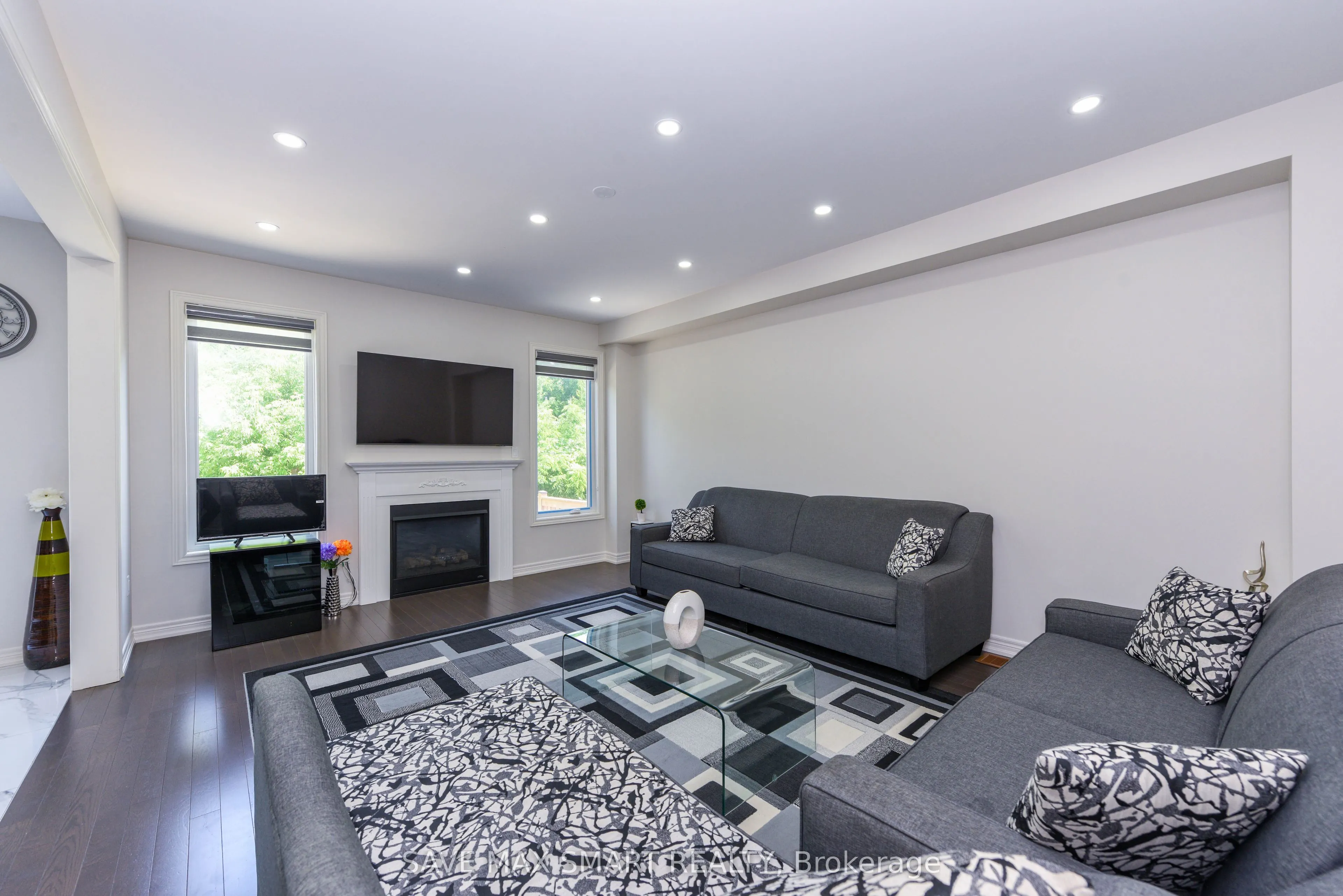50 Unwind Crescent