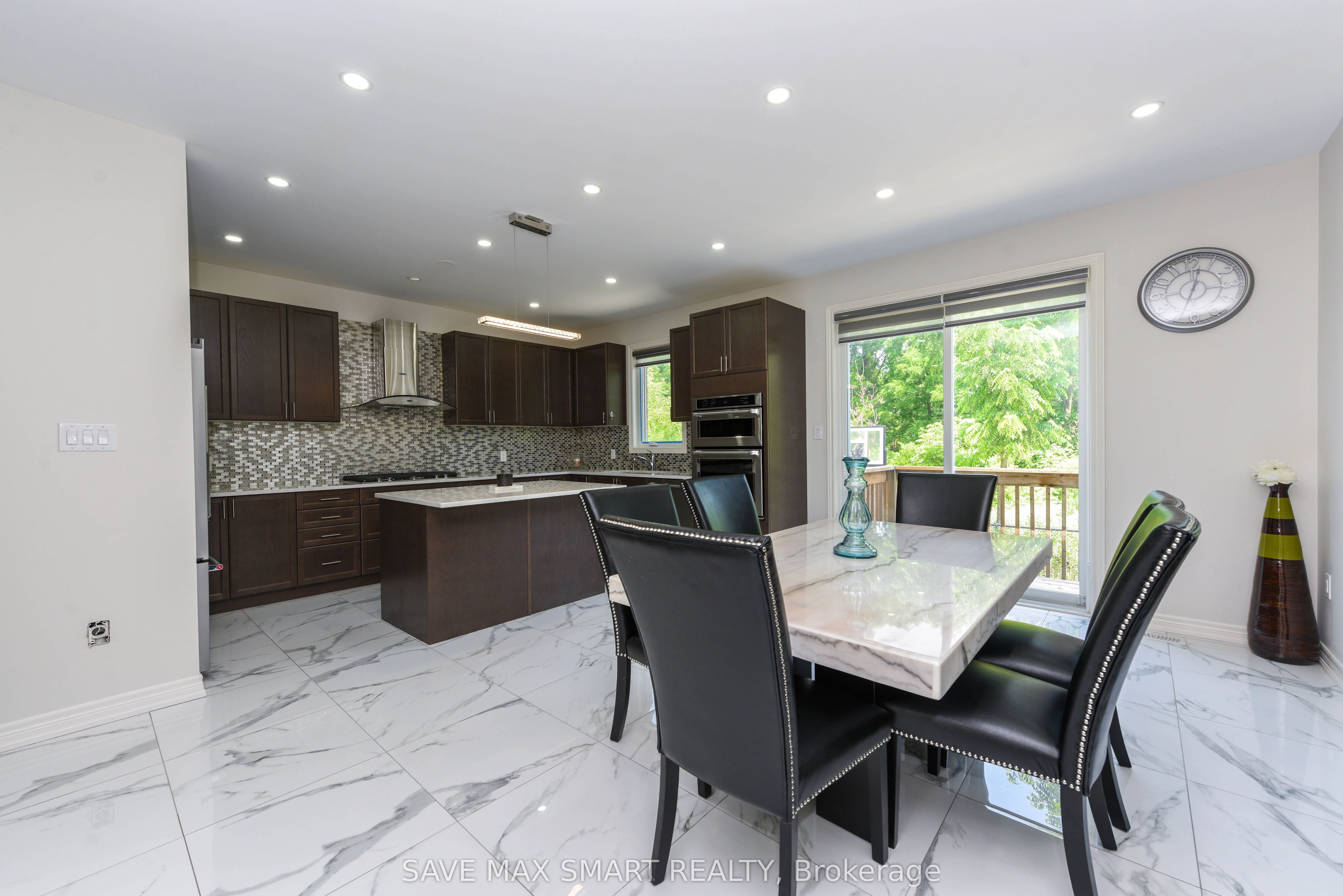 50 Unwind Crescent