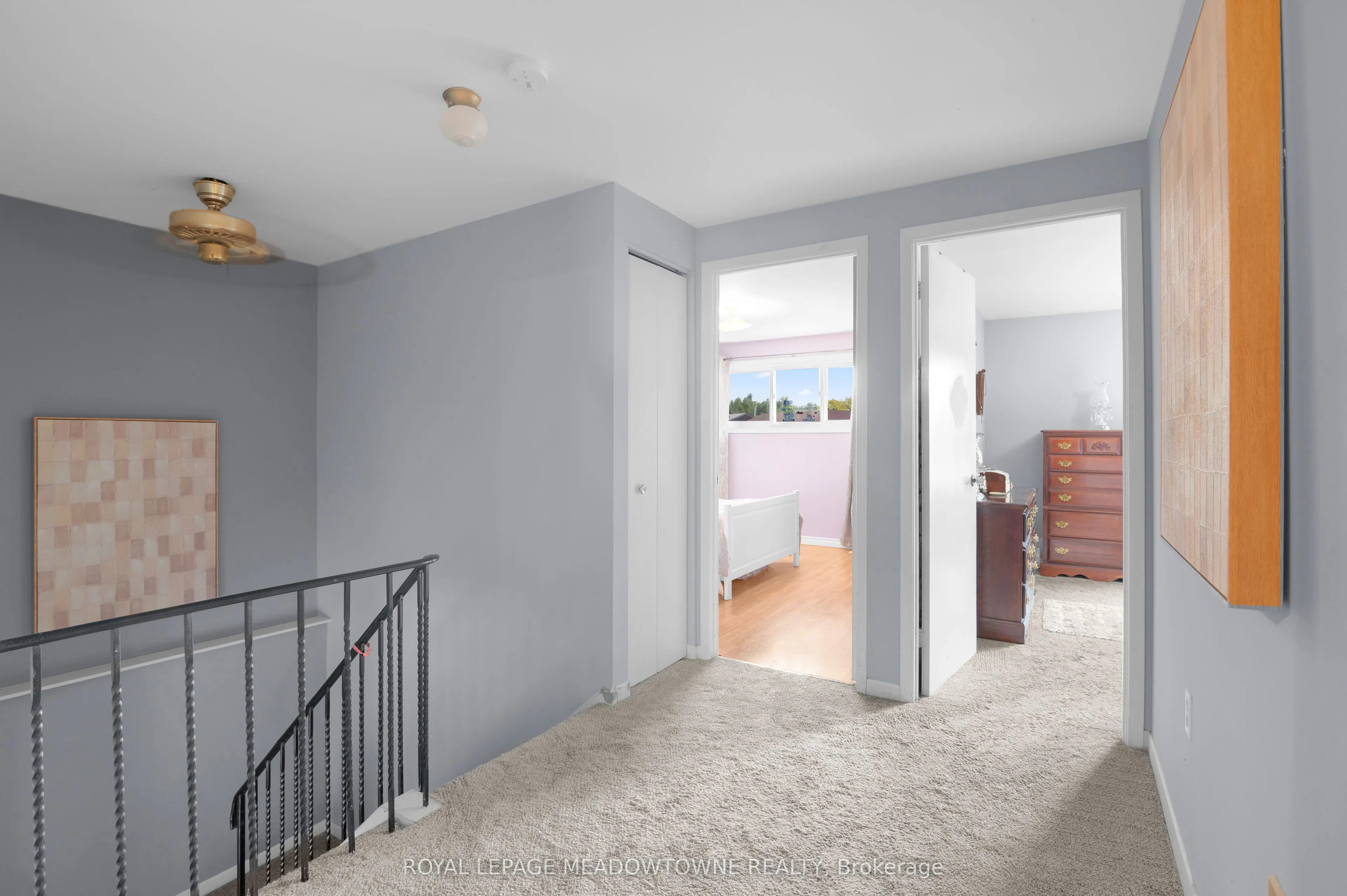 6058 Starfield Crescent