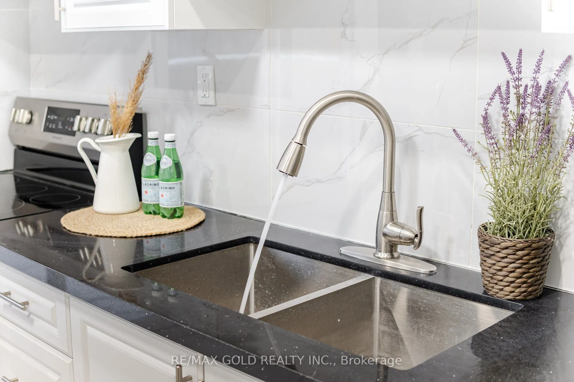 7500 Goreway Drive, #62