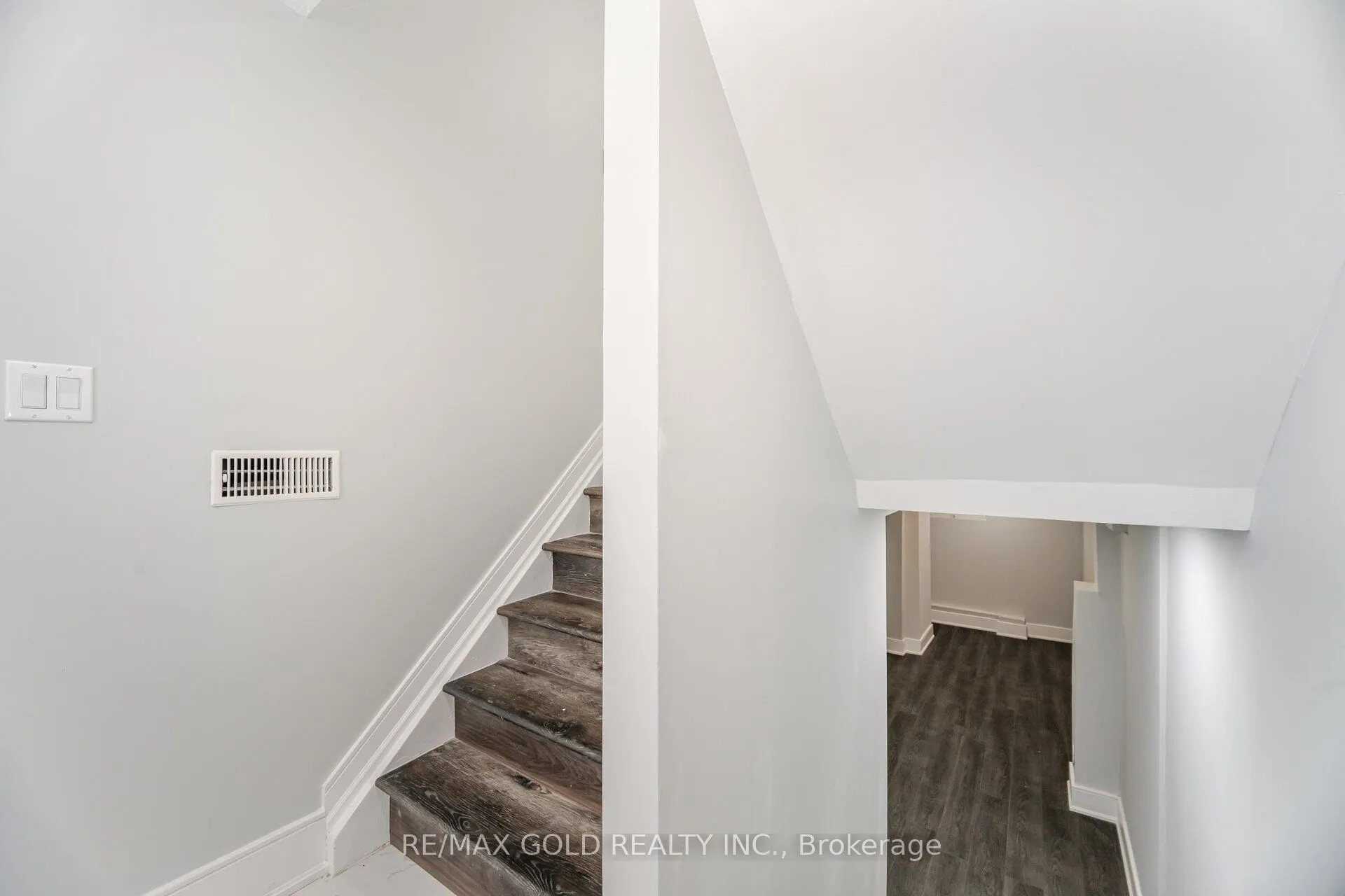 7500 Goreway Drive, #62
