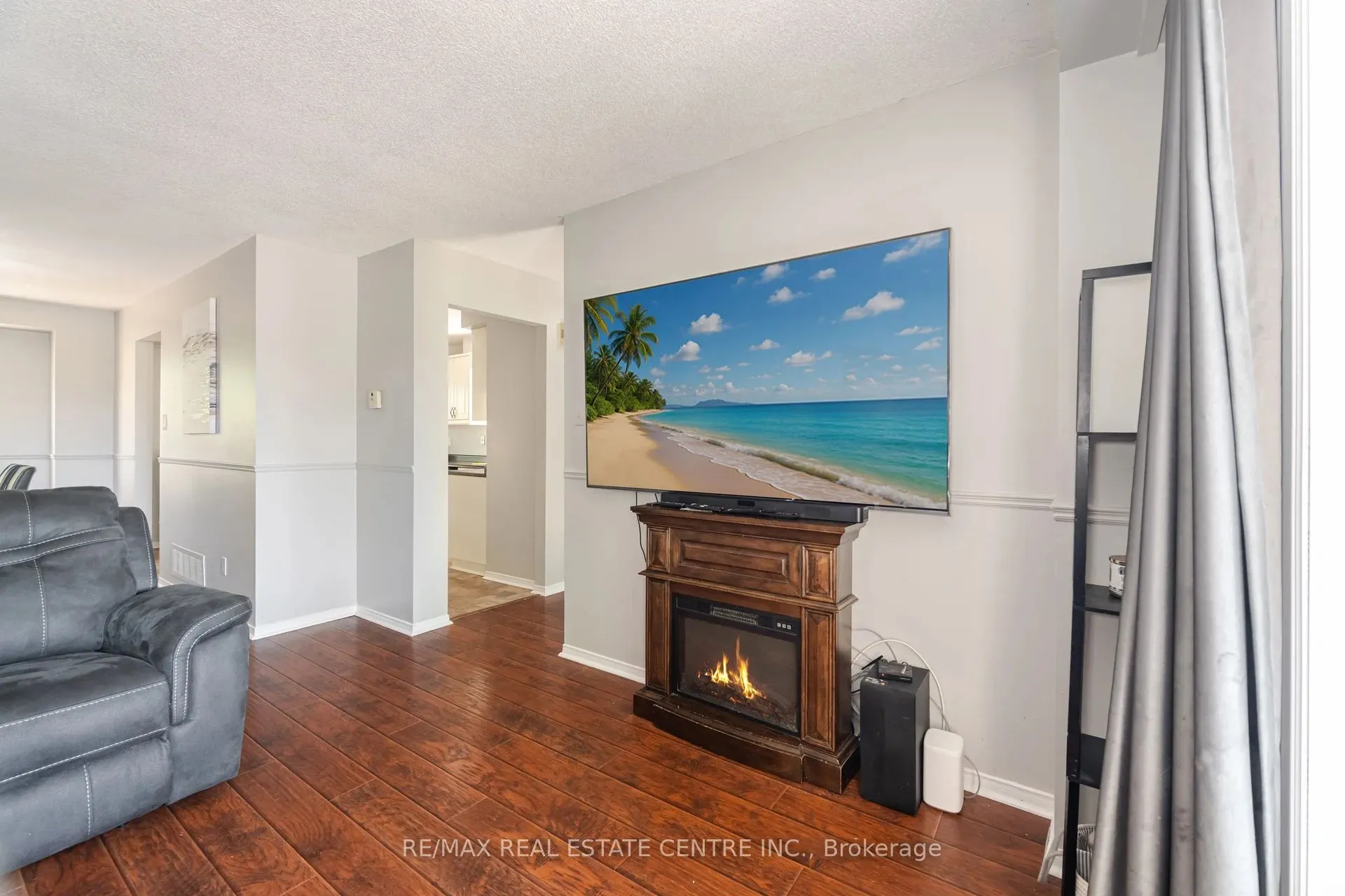 28 Lakeview Court