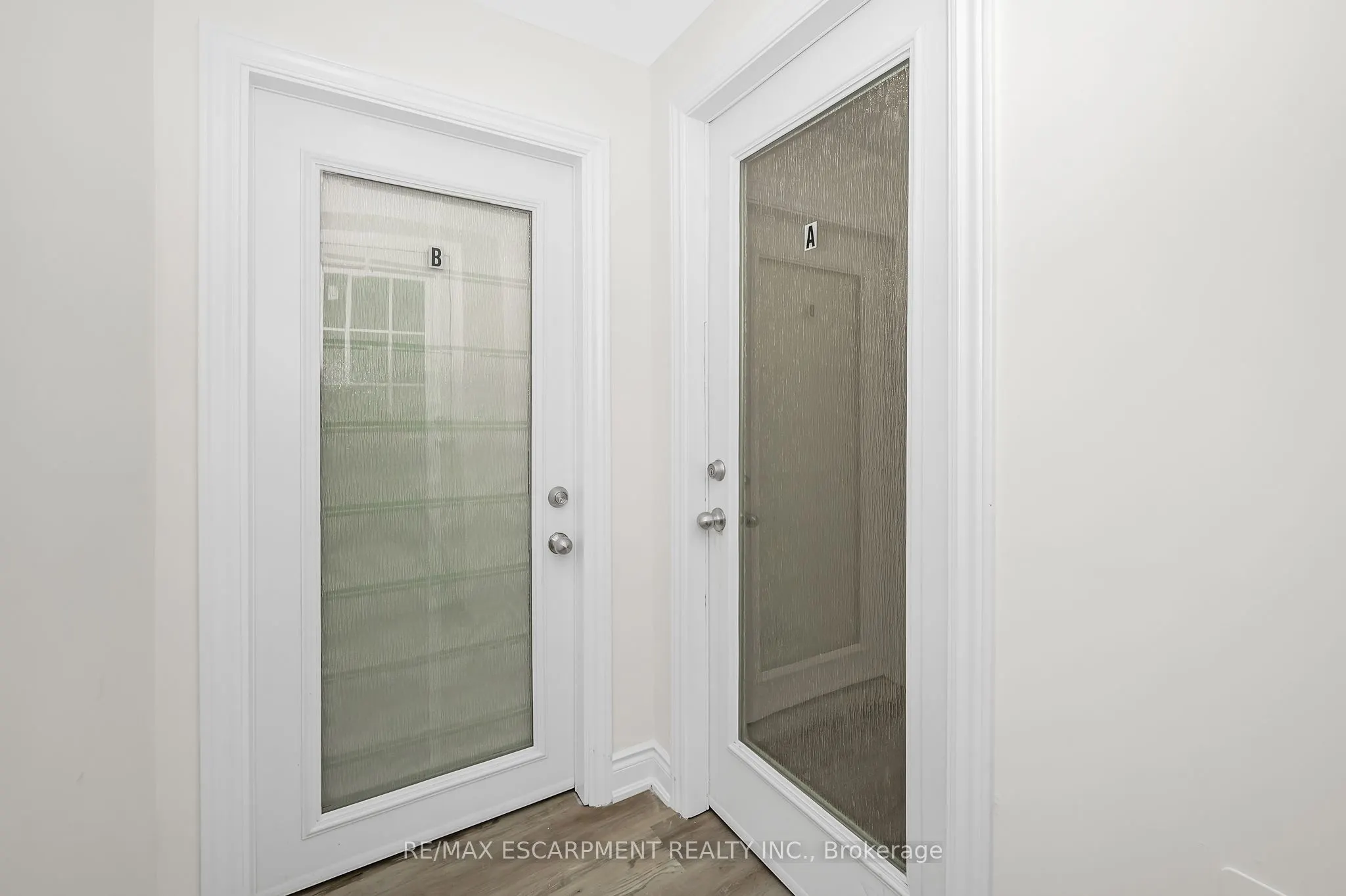 2728 Guilford Crescent
