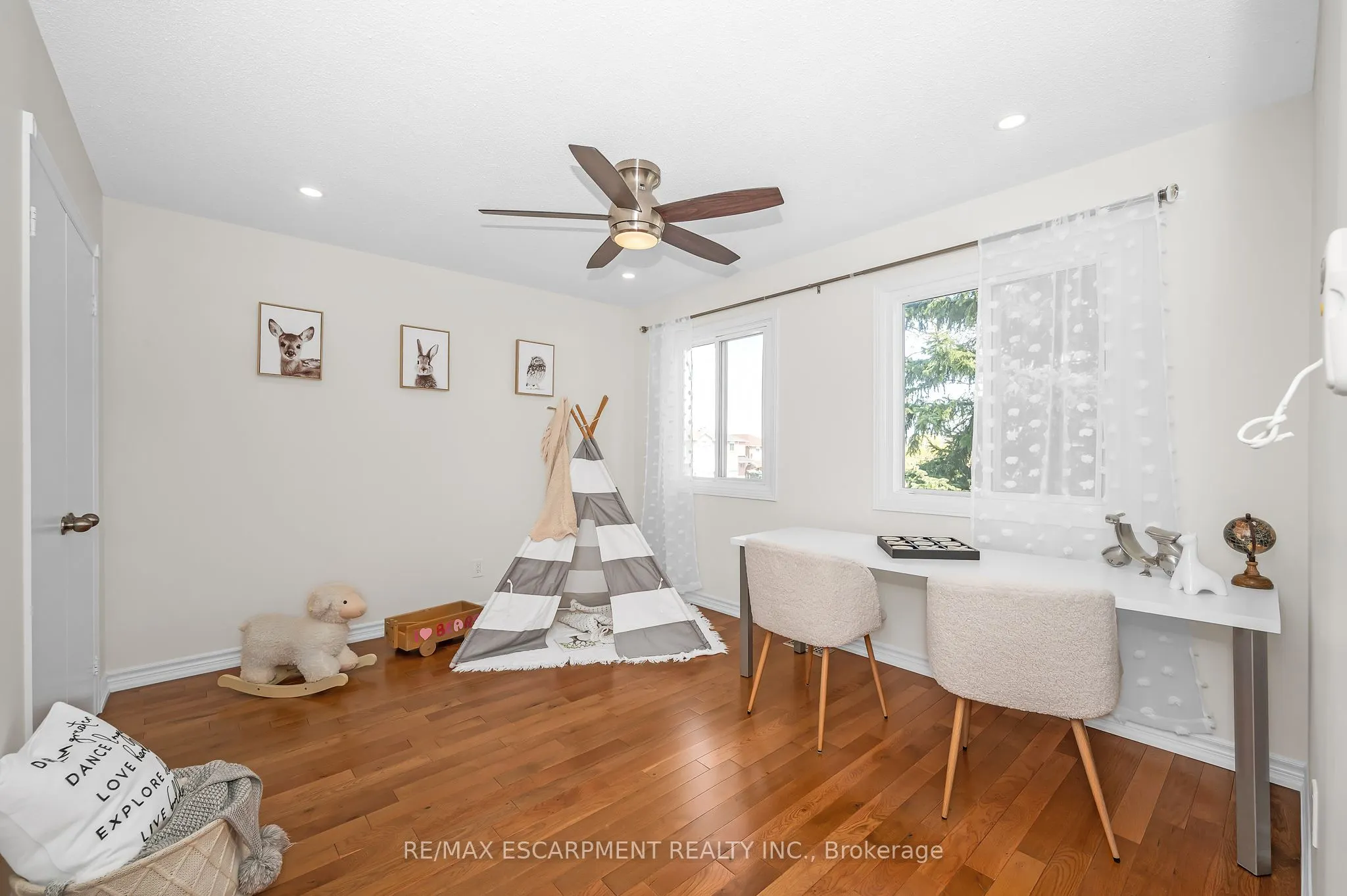 2728 Guilford Crescent