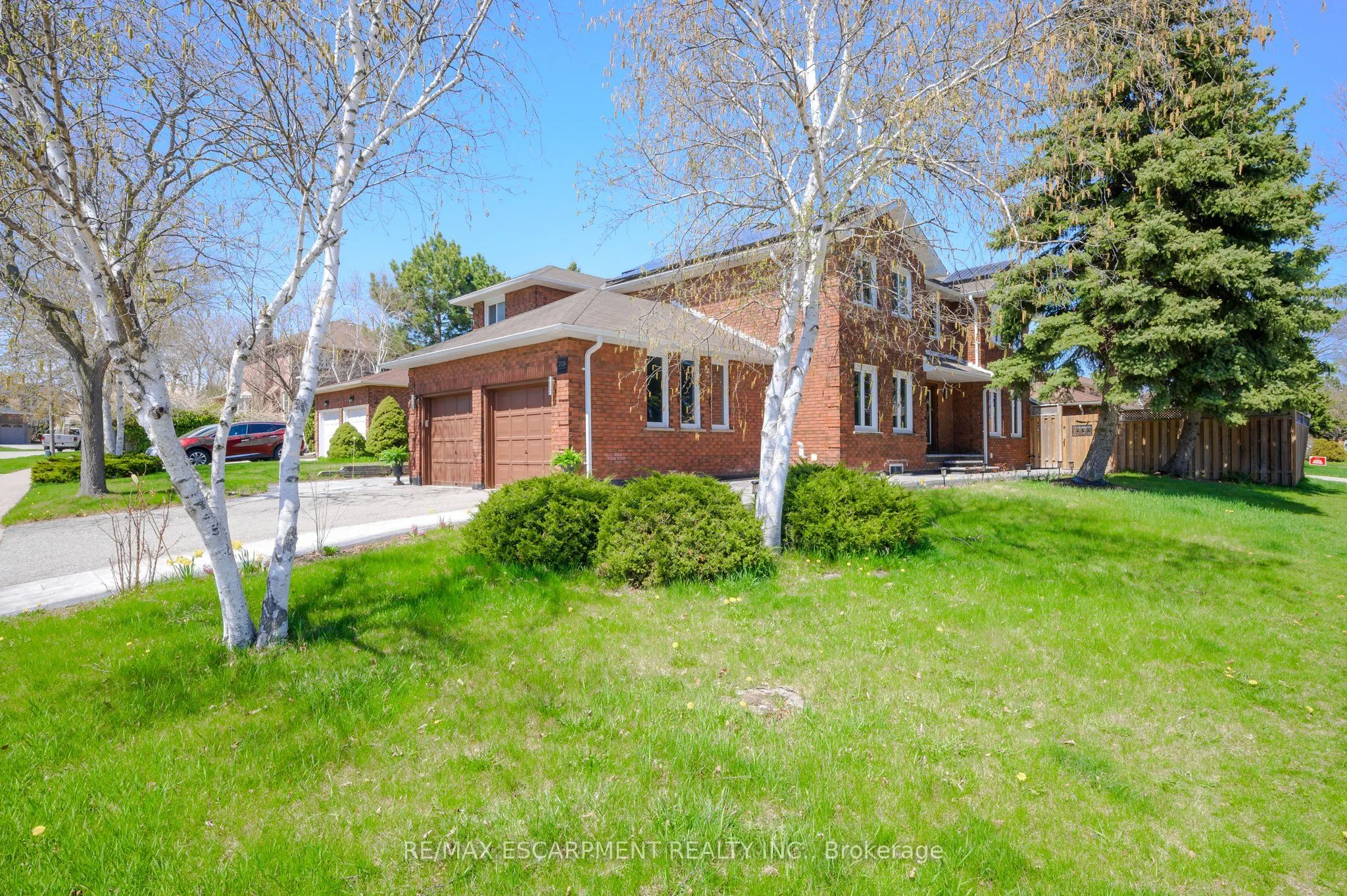 2728 Guilford Crescent