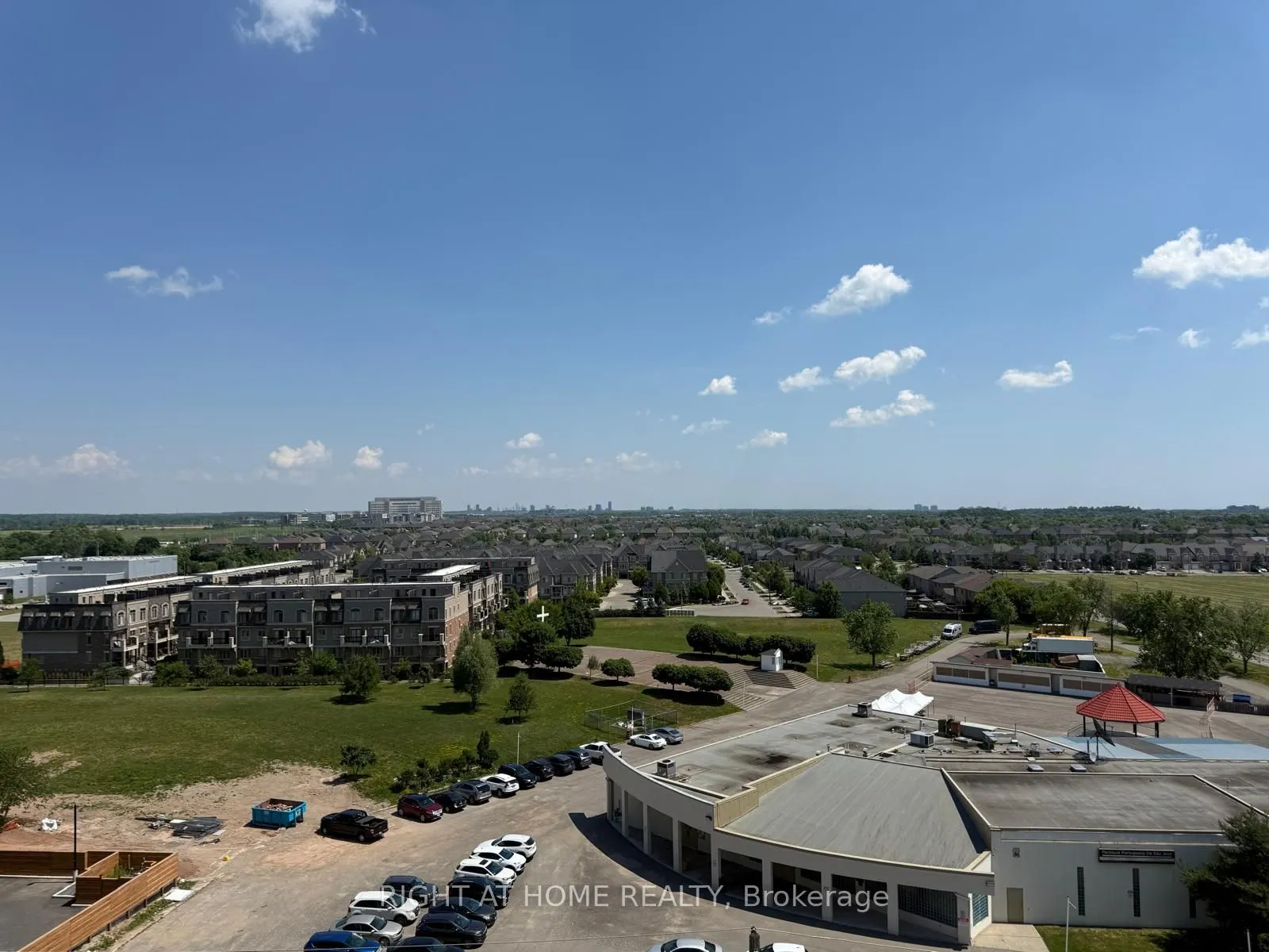 2450 Old Bronte Road, #809