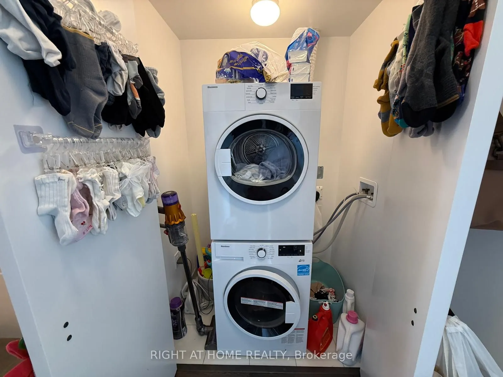 2450 Old Bronte Road, #809