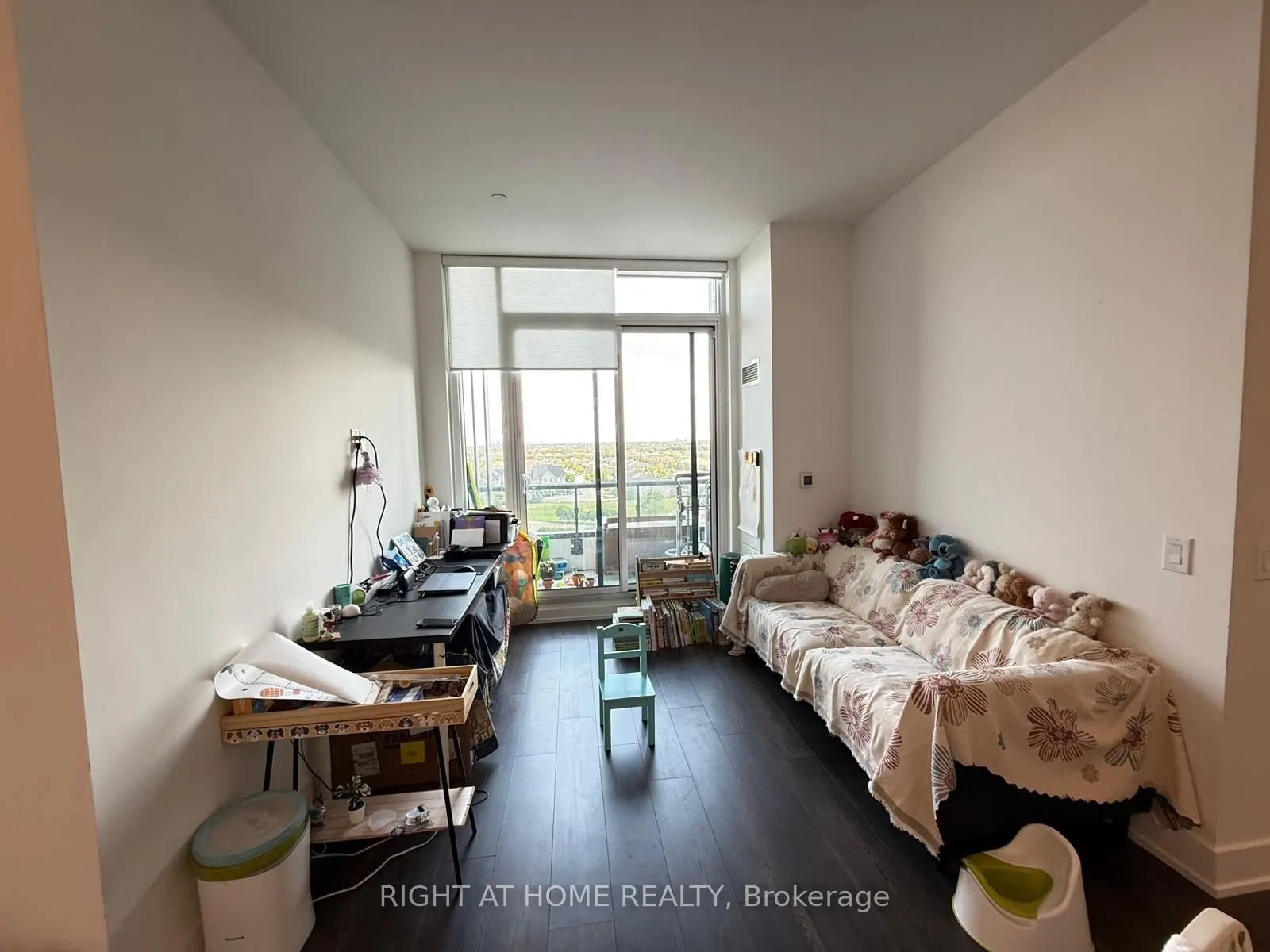 2450 Old Bronte Road, #809