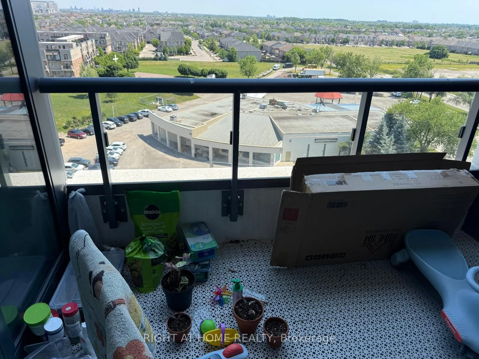 2450 Old Bronte Road, #809