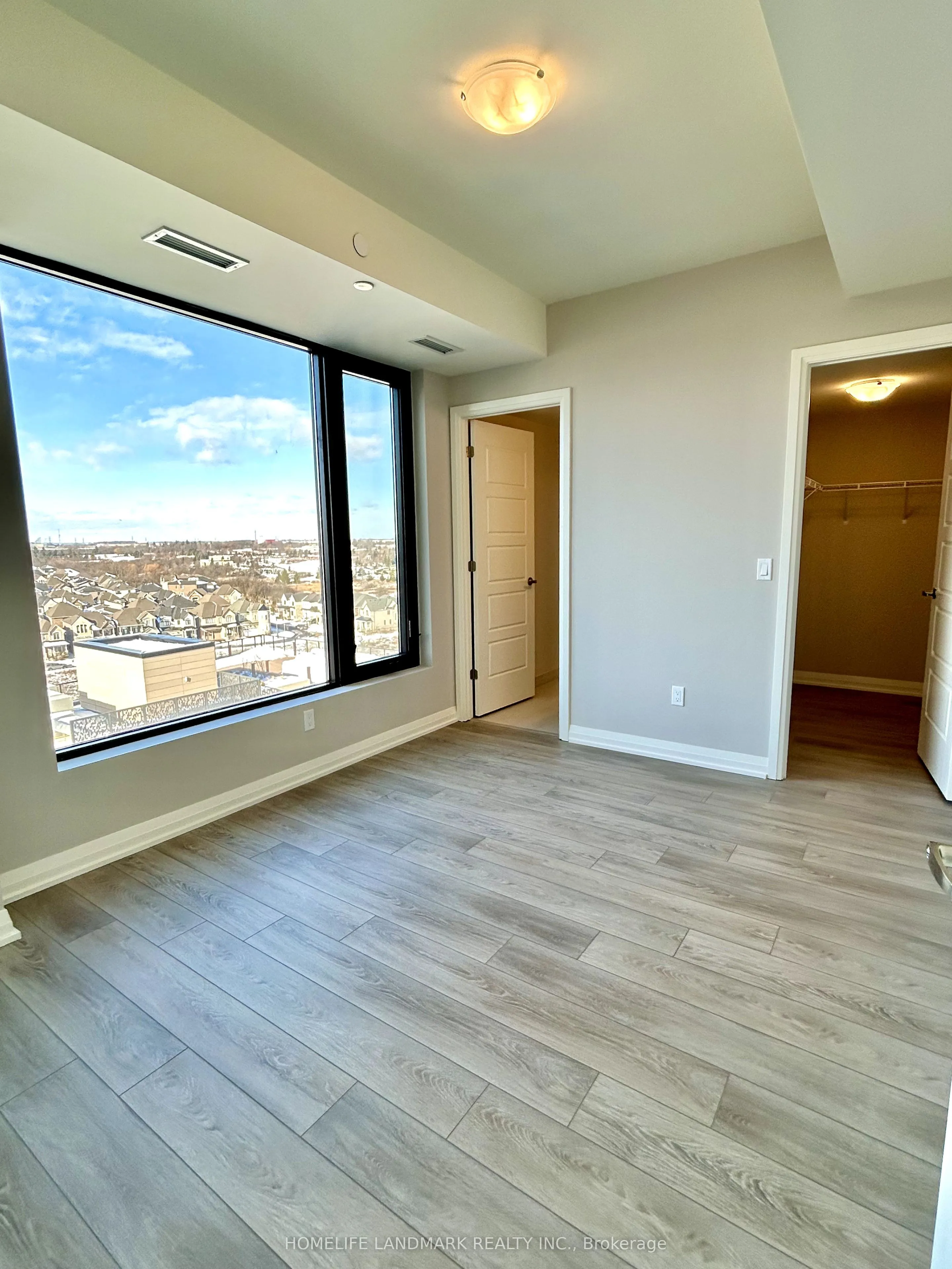 1415 Dundas Street E, #910
