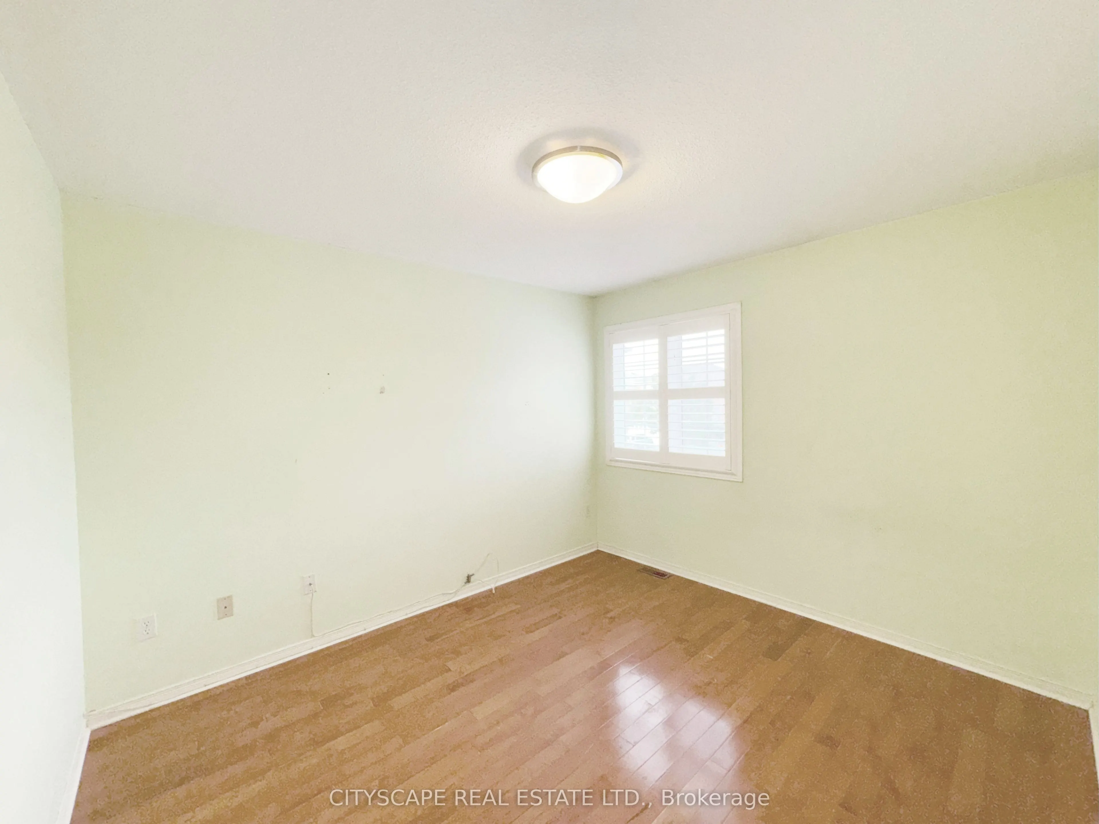 3310 Crimson King Circle