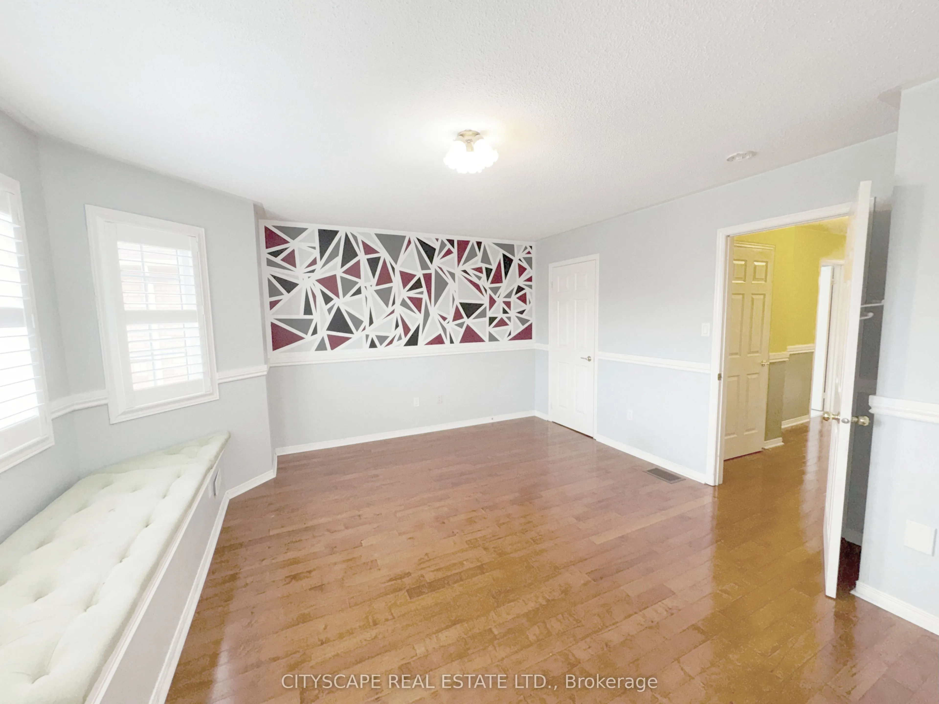 3310 Crimson King Circle