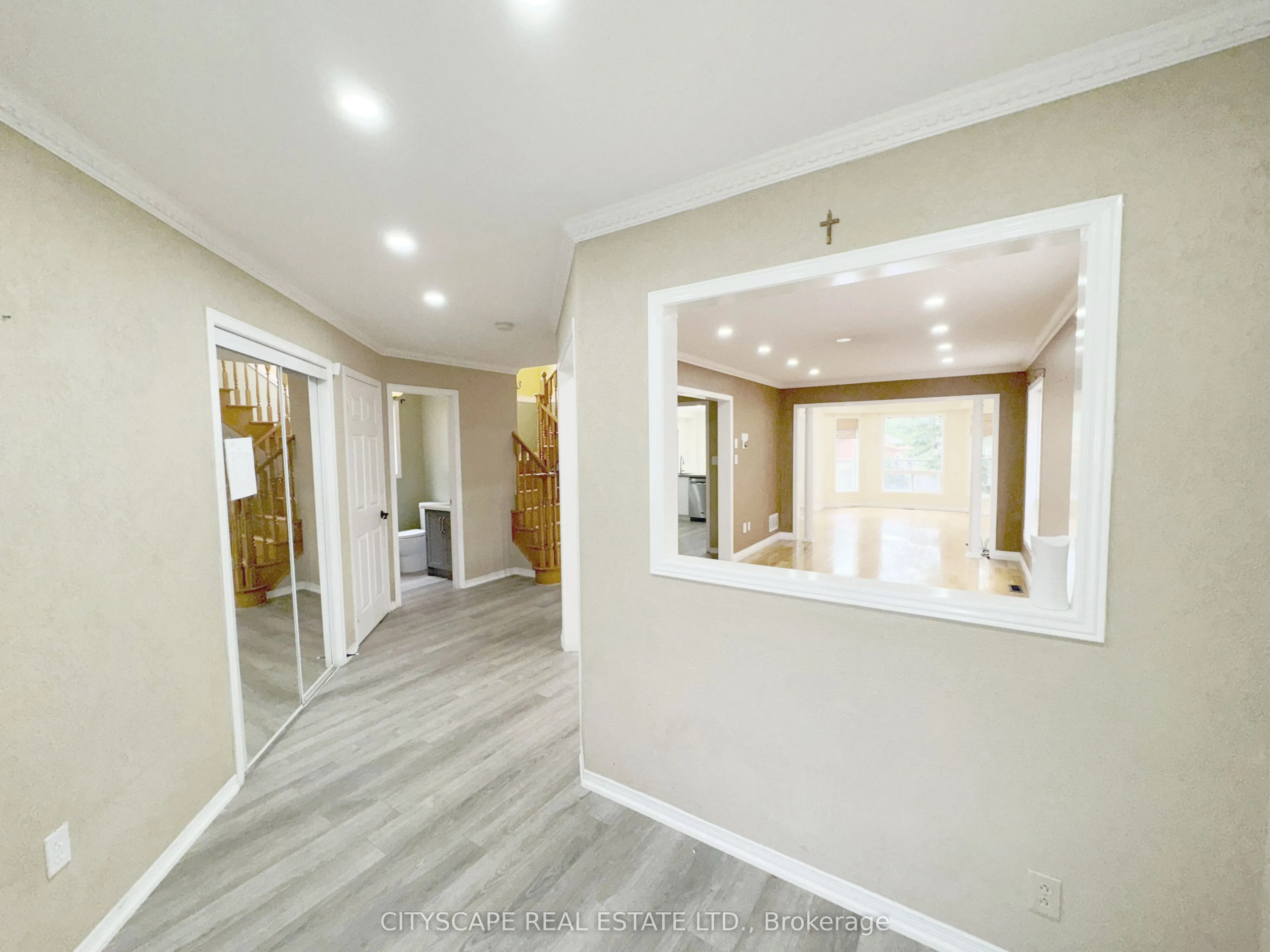 3310 Crimson King Circle