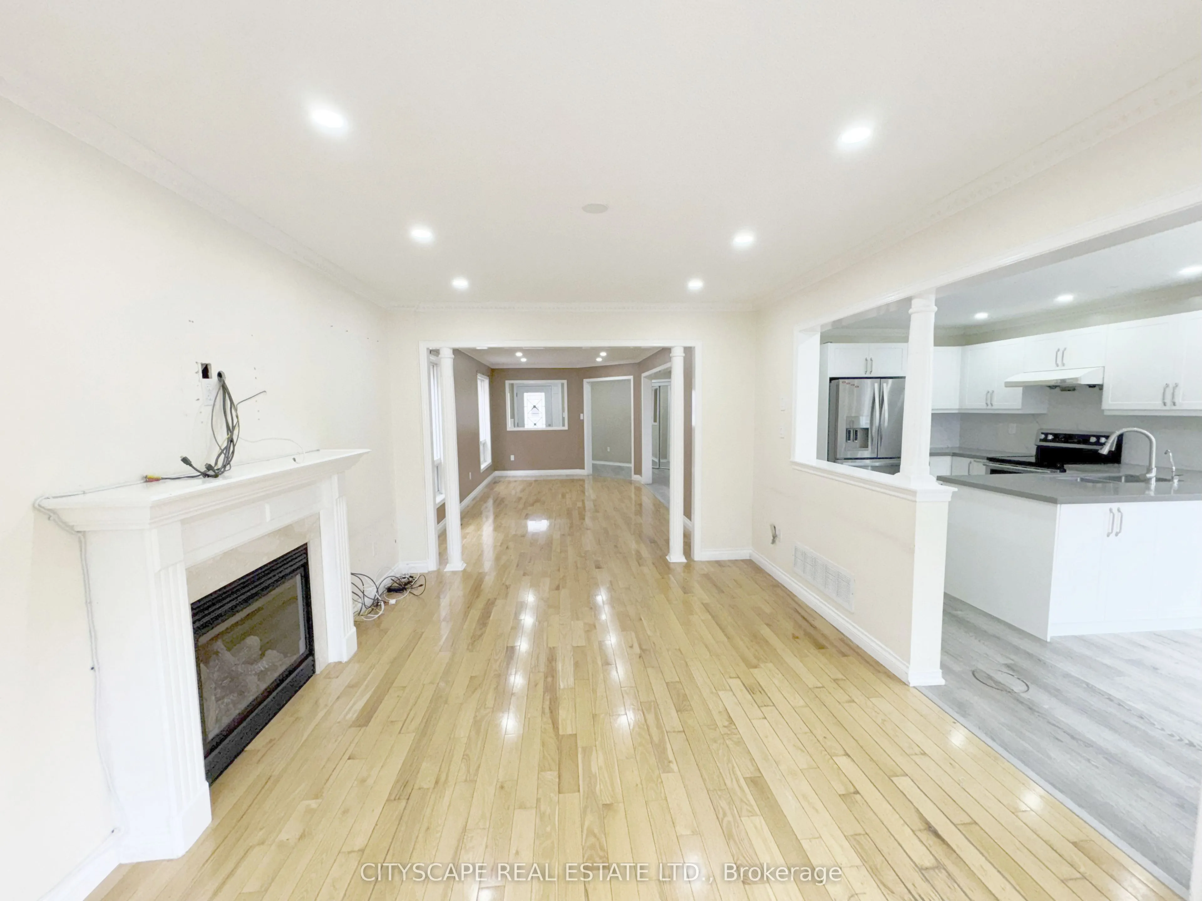 3310 Crimson King Circle