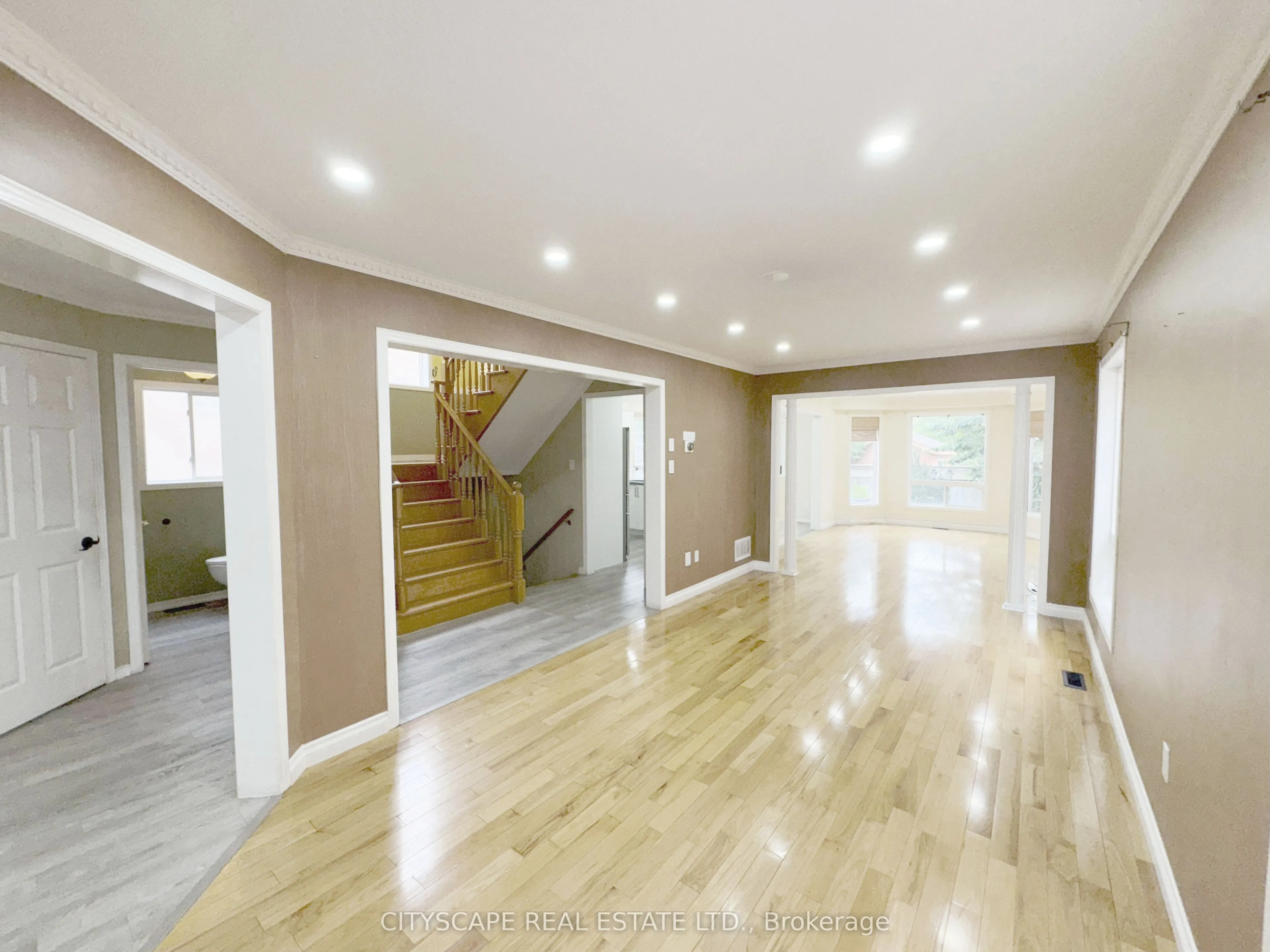 3310 Crimson King Circle