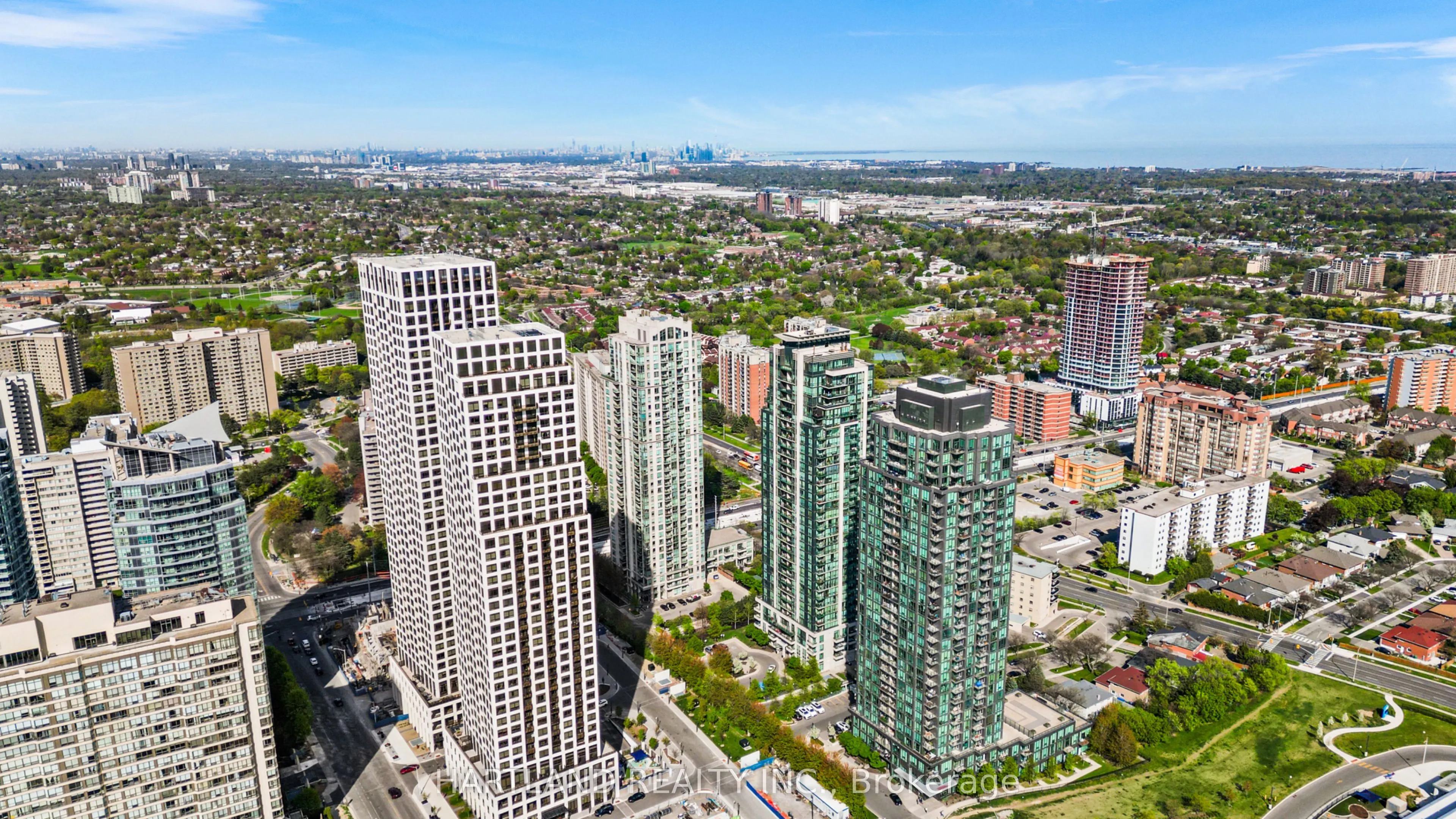 3504 Hurontario Street, #2701