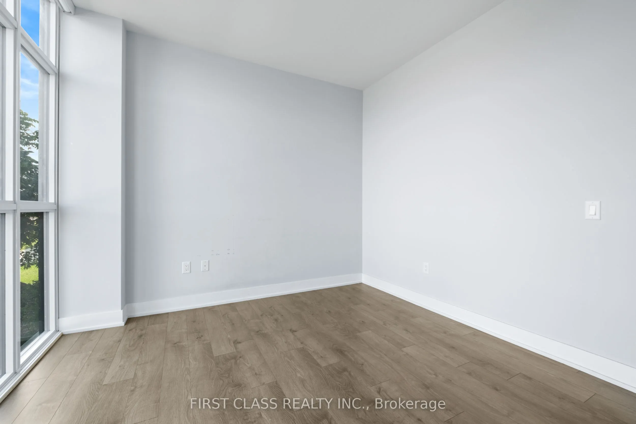 60 George Butchart Drive, #107