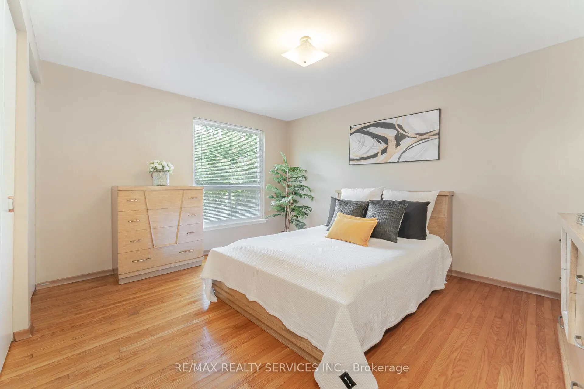48 Glenmore Crescent